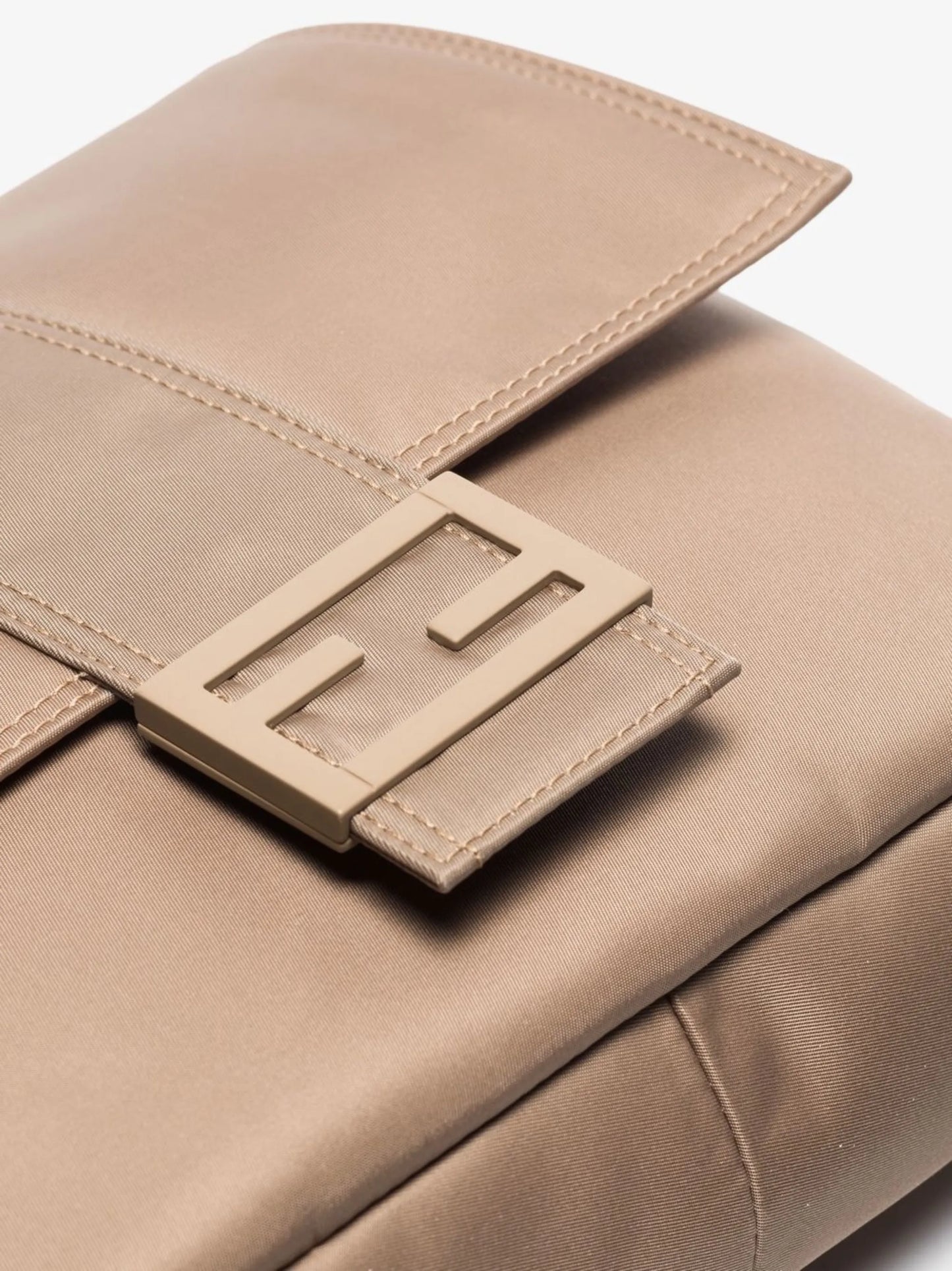 Baguette messenger bag