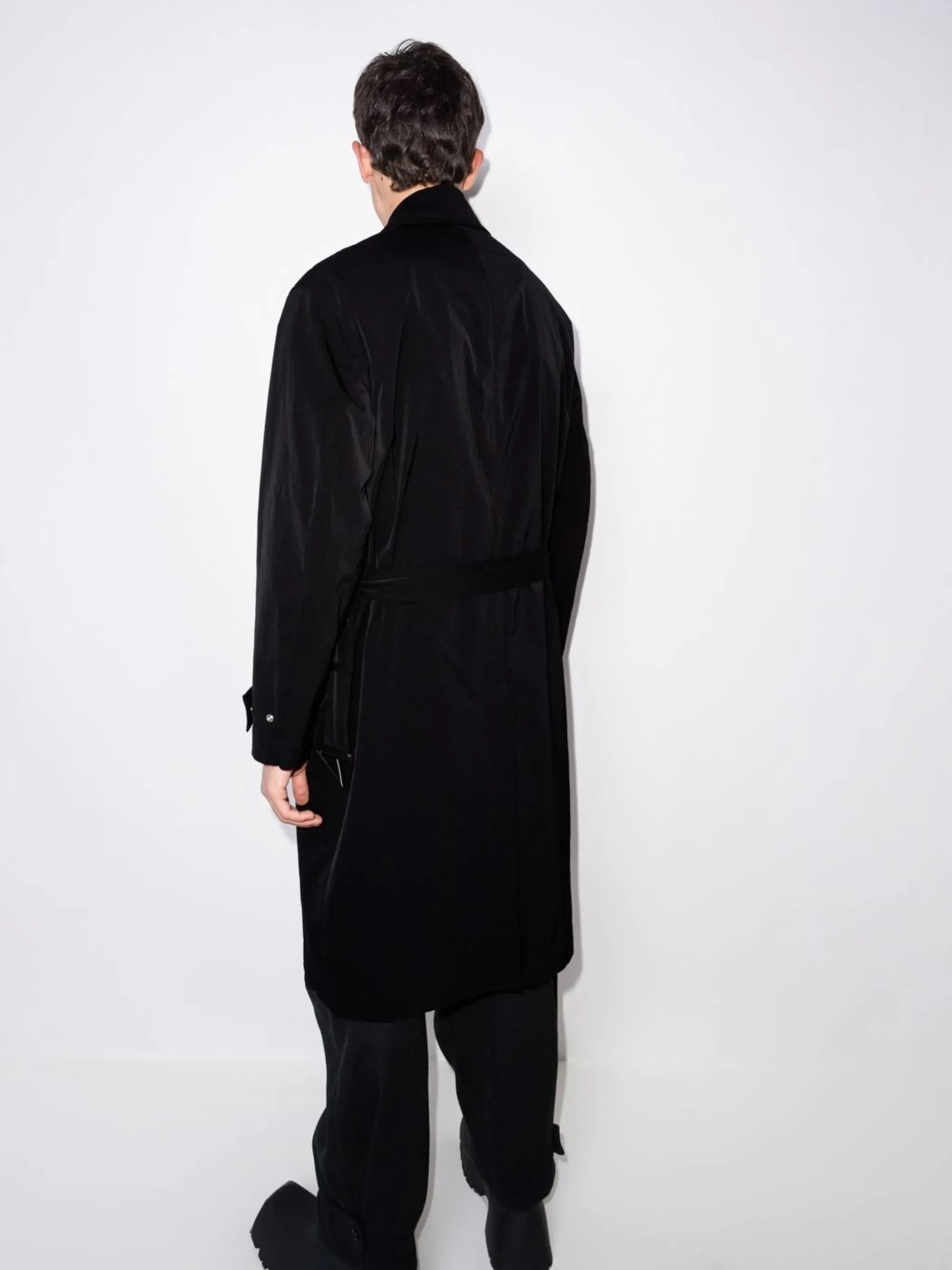 single-breasted trench coat