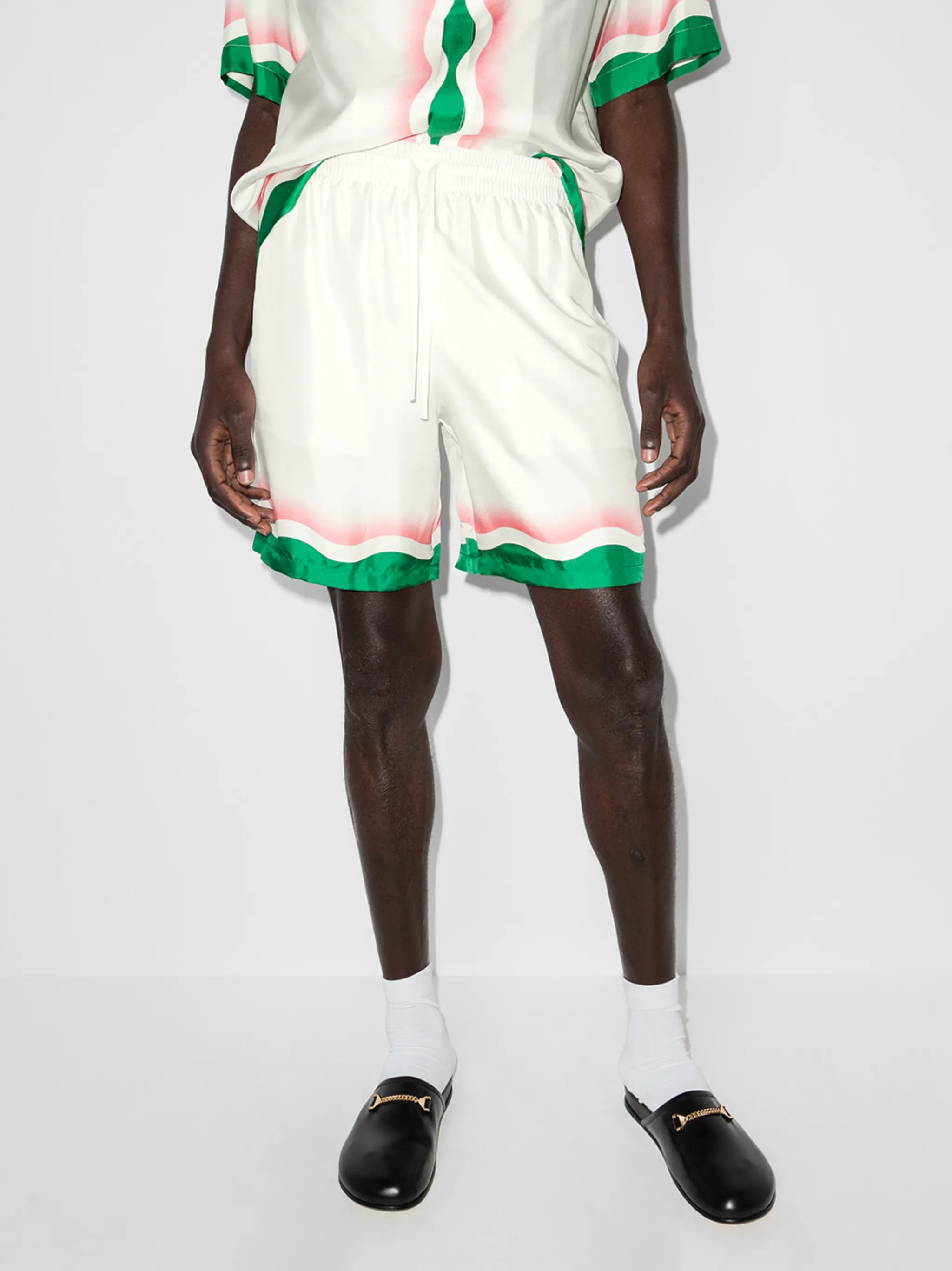 Le Jeu de Ping Pong wave-print shorts