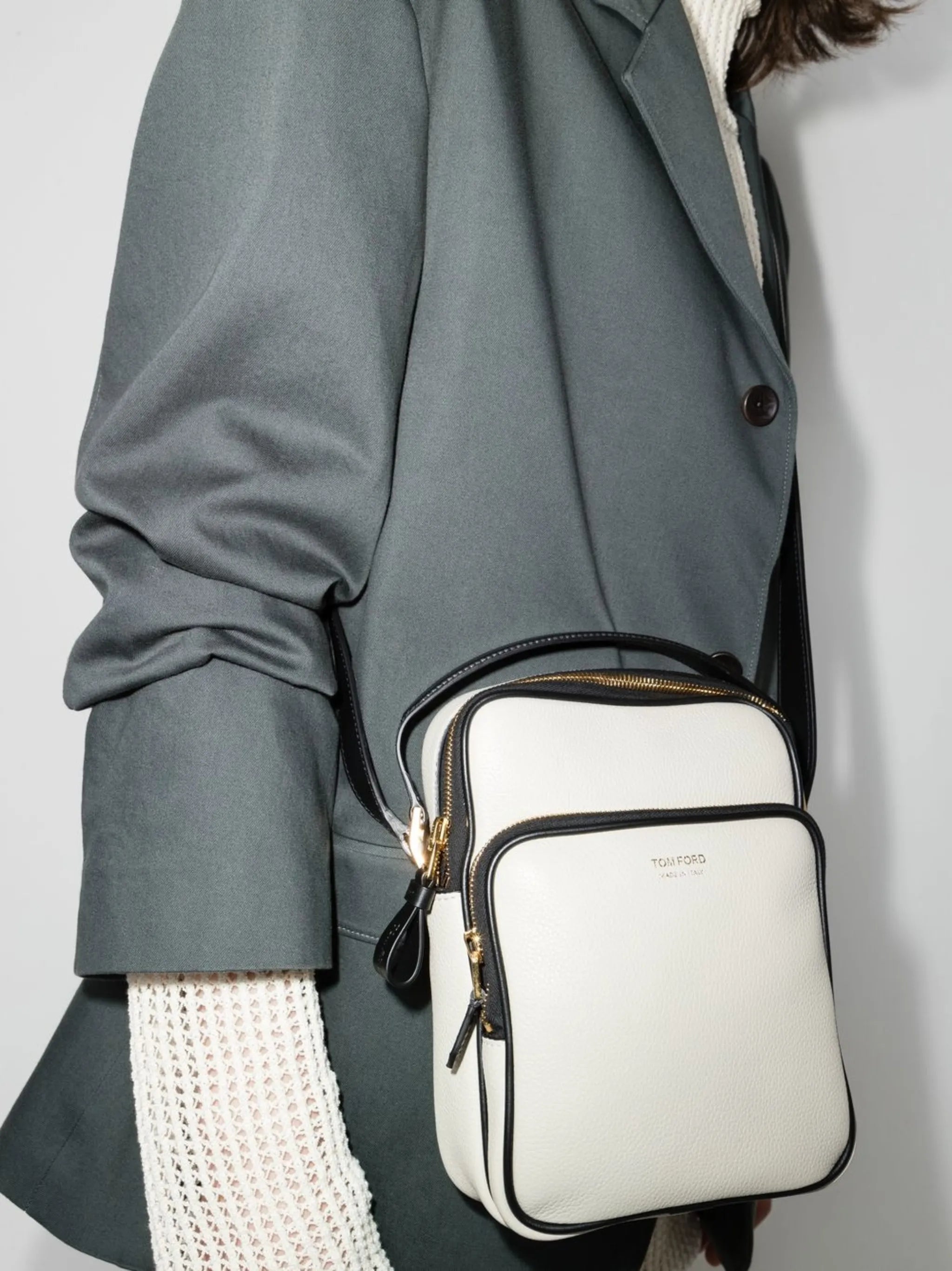 logo-lettering grained-leather shoulder bag