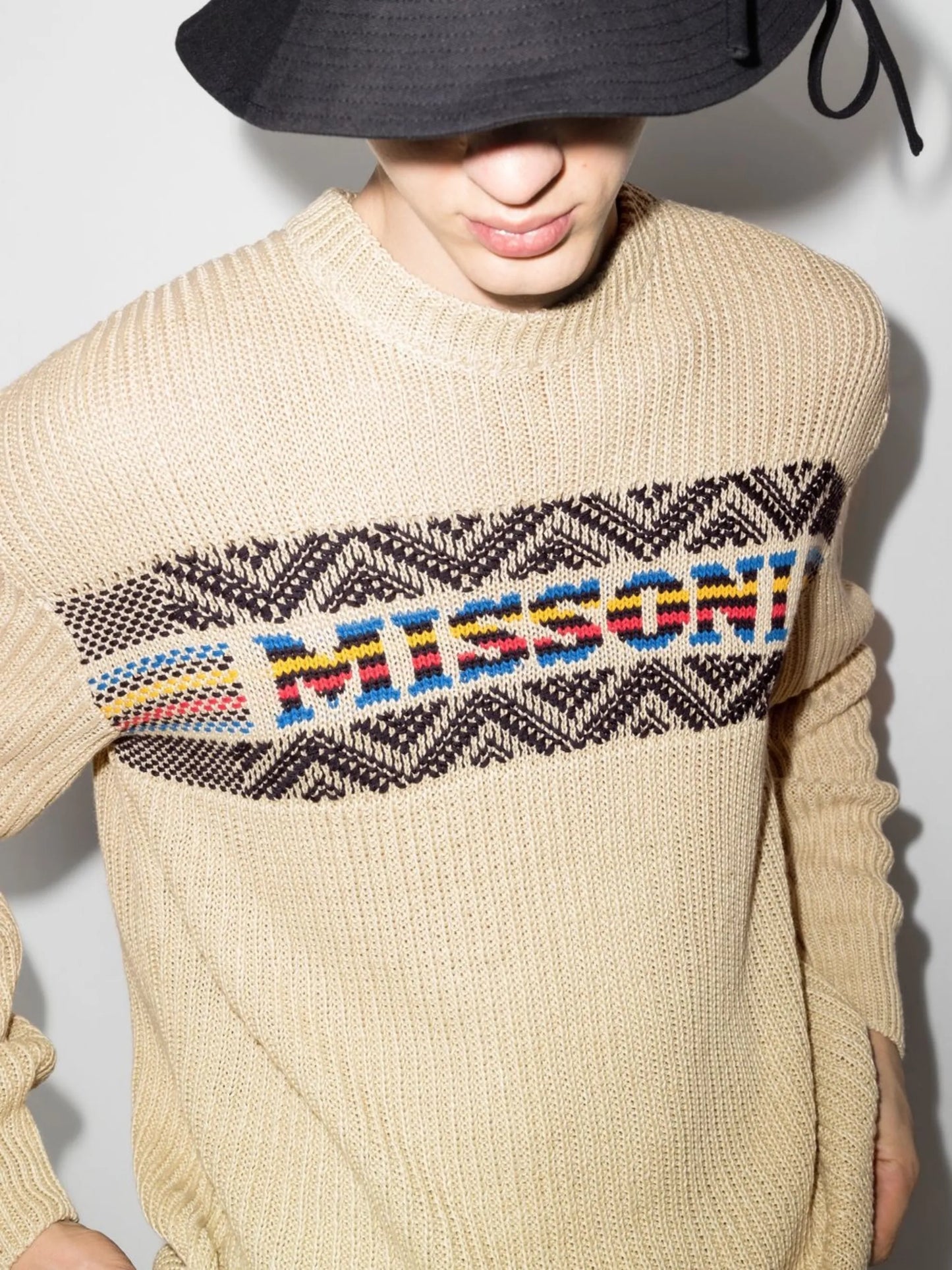 logo intarsia-knit ribbed jumper