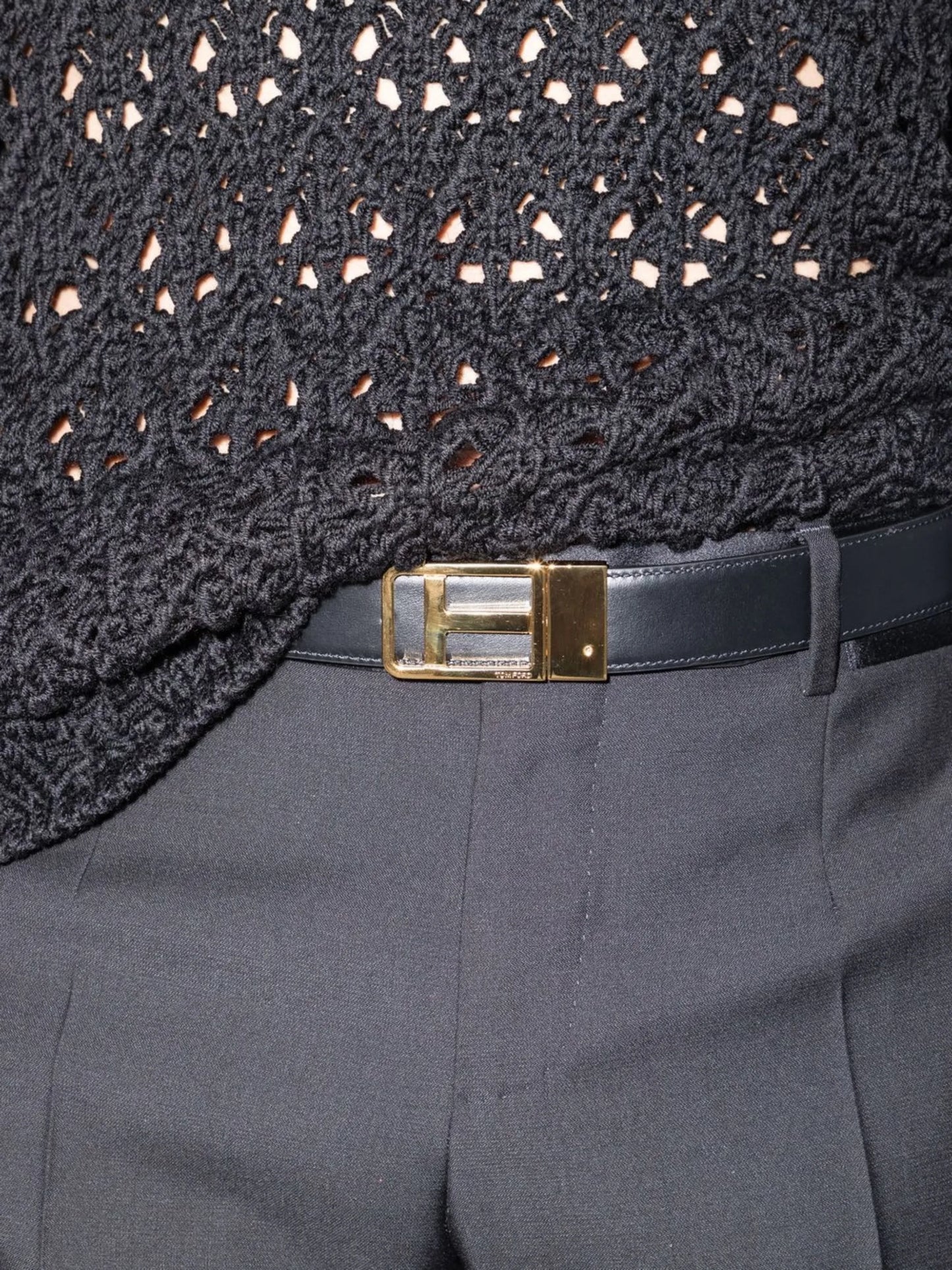 T buckle crocodile-embossed belt