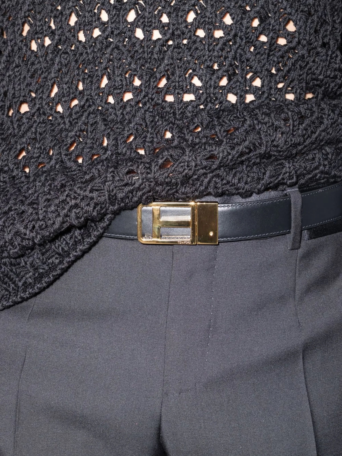 T buckle crocodile-embossed belt