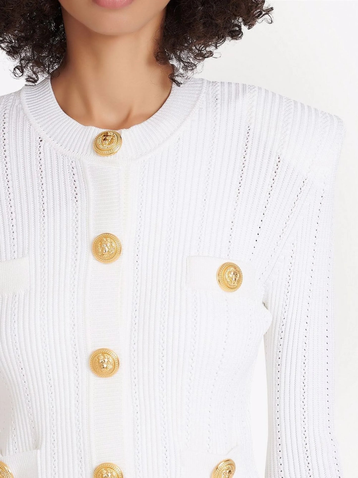 fine-knit button-fastening cardigan