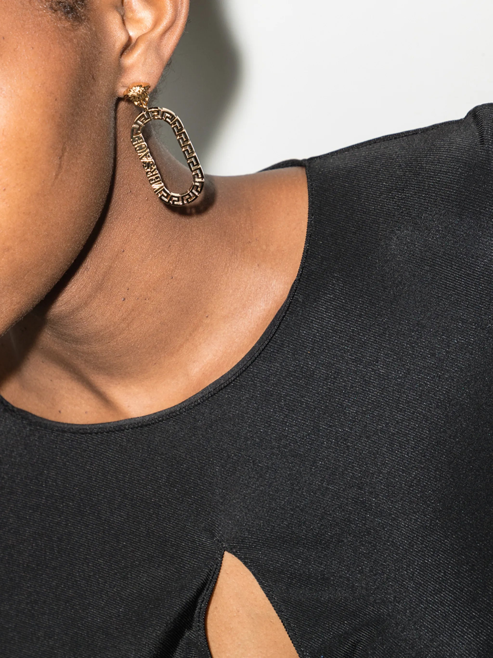 Medusa drop earrings