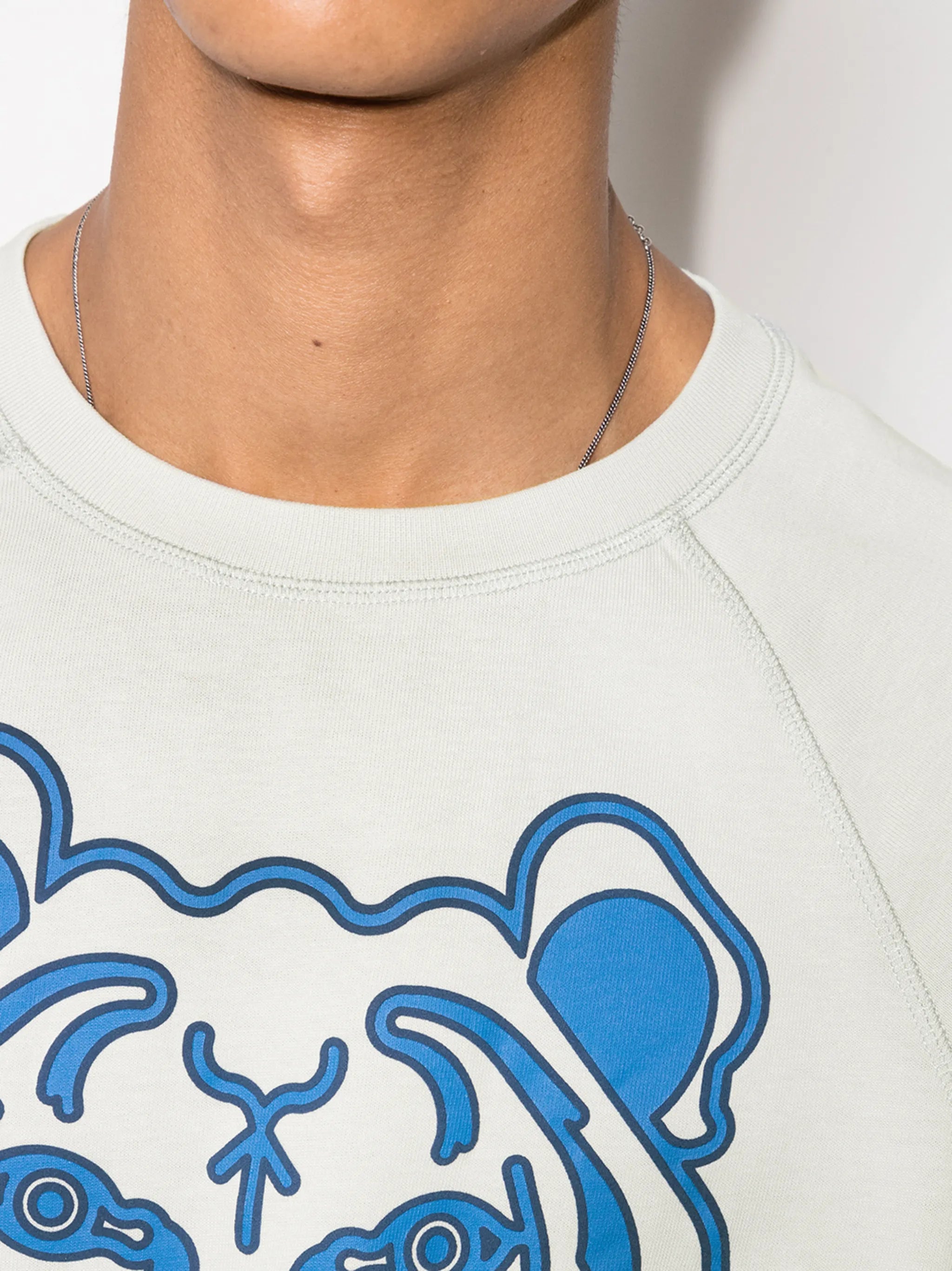 Tiger-print raglan-sleeve T-shirt