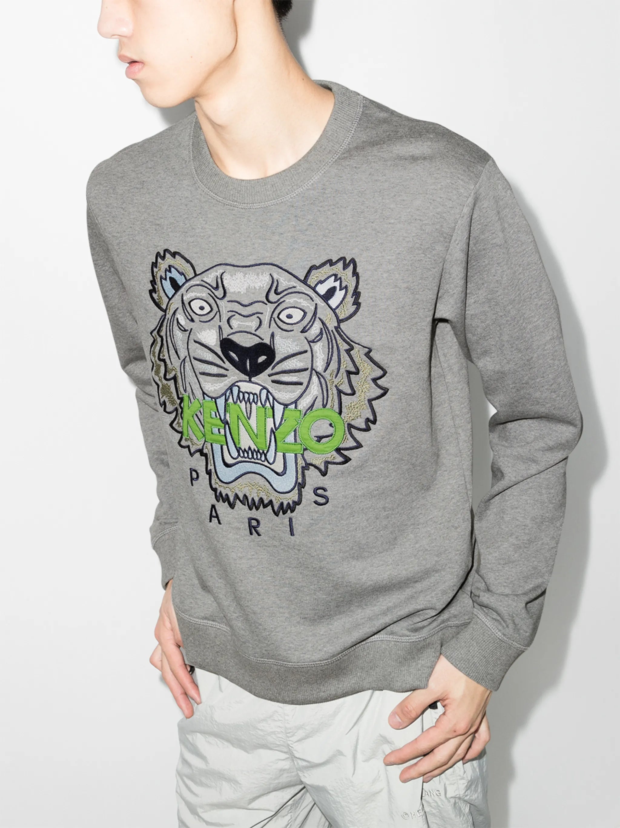 Tiger embroidered-logo sweatshirt