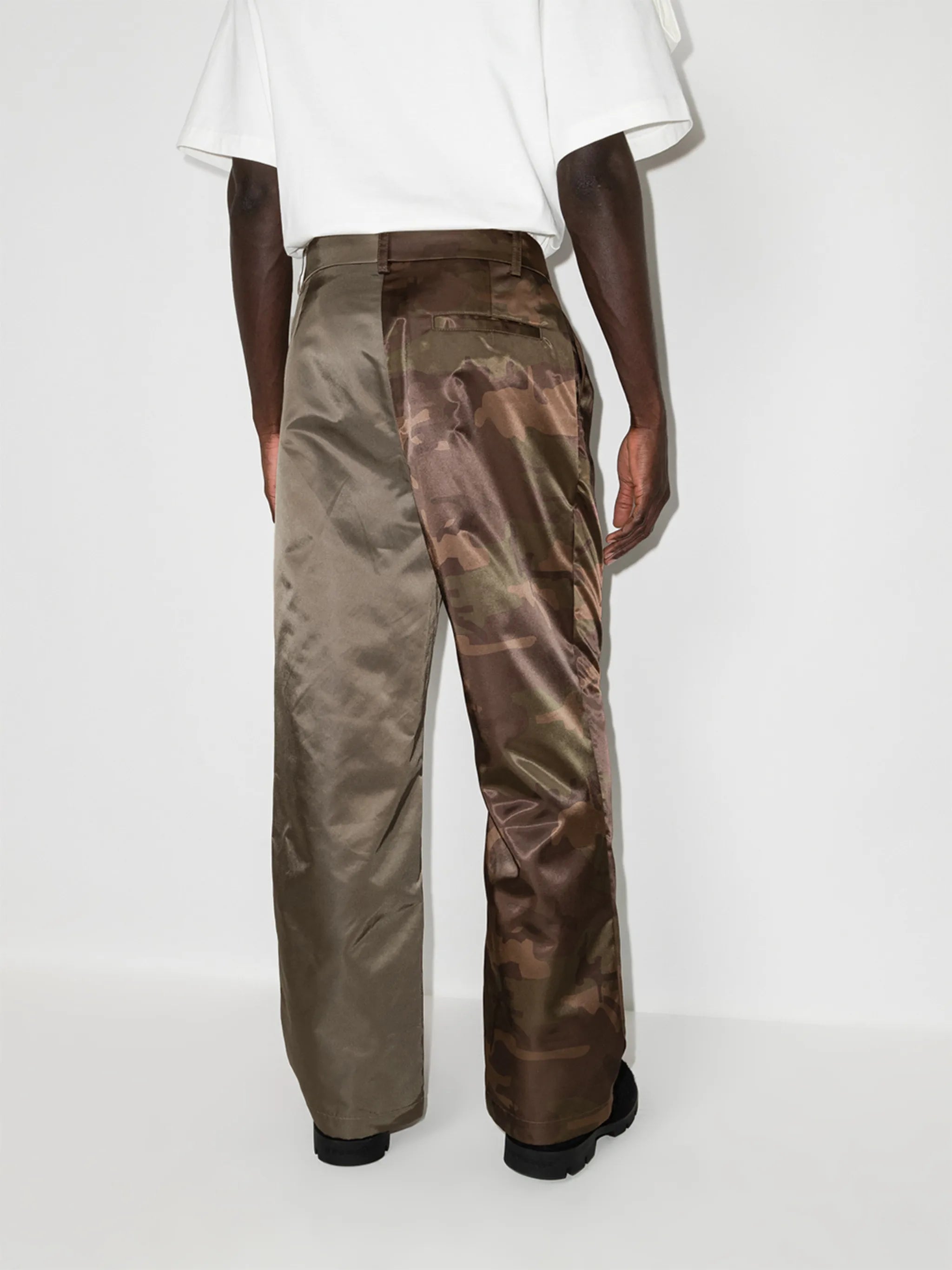 camouflage-print panelled trousers