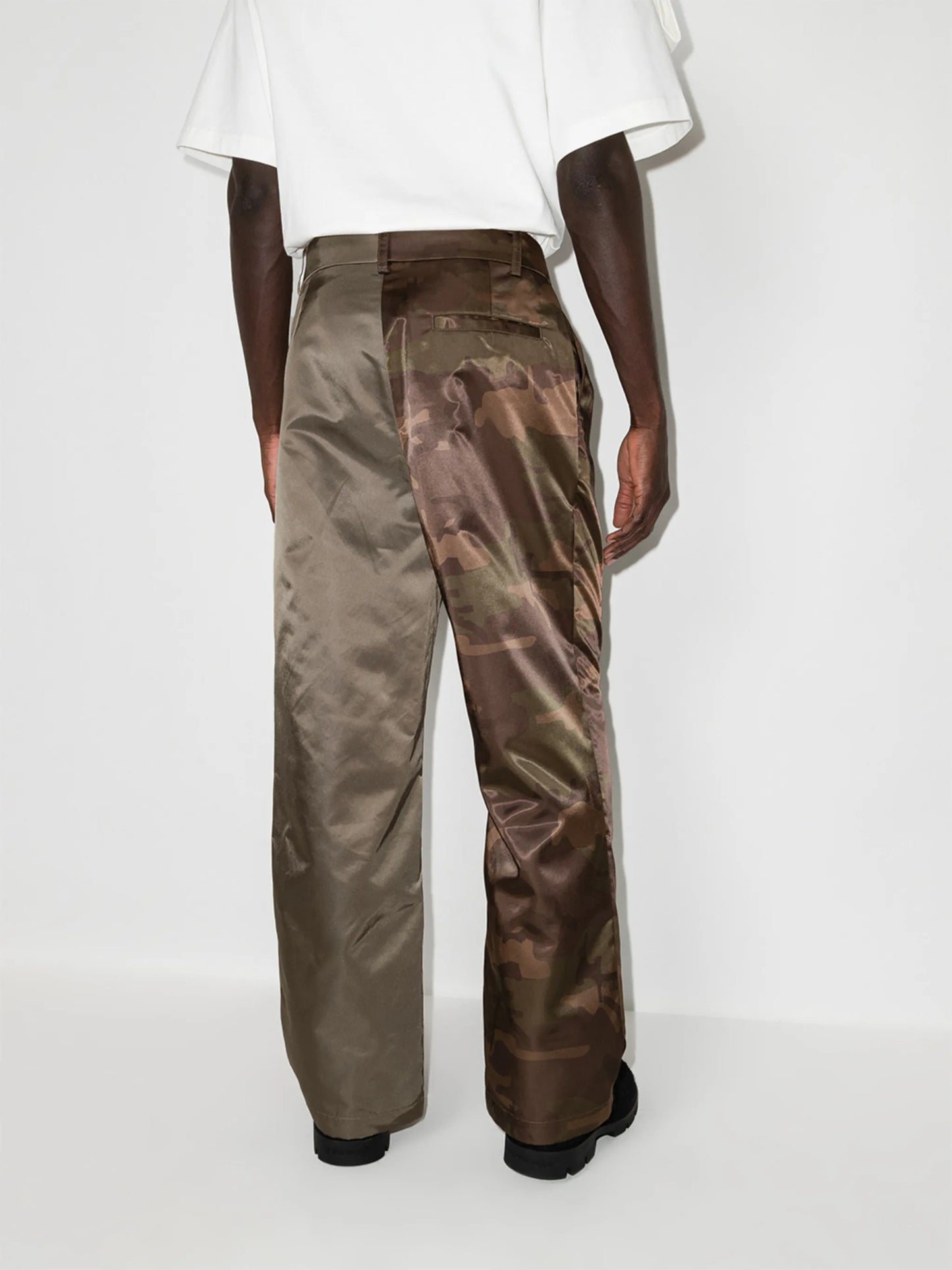 camouflage-print panelled trousers