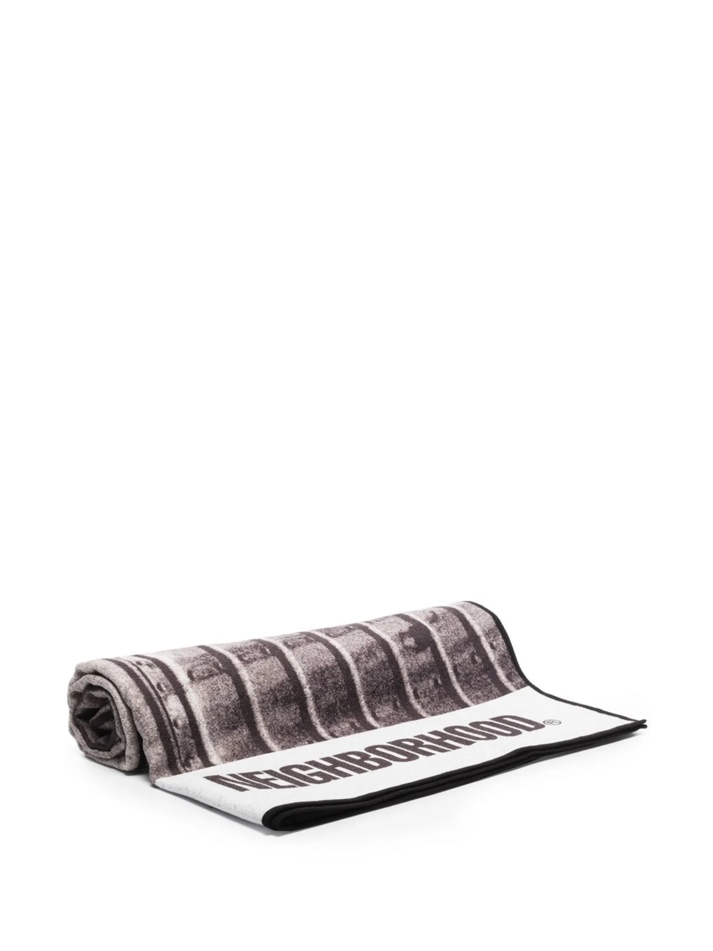 x Nomadix car-print lightweight towel