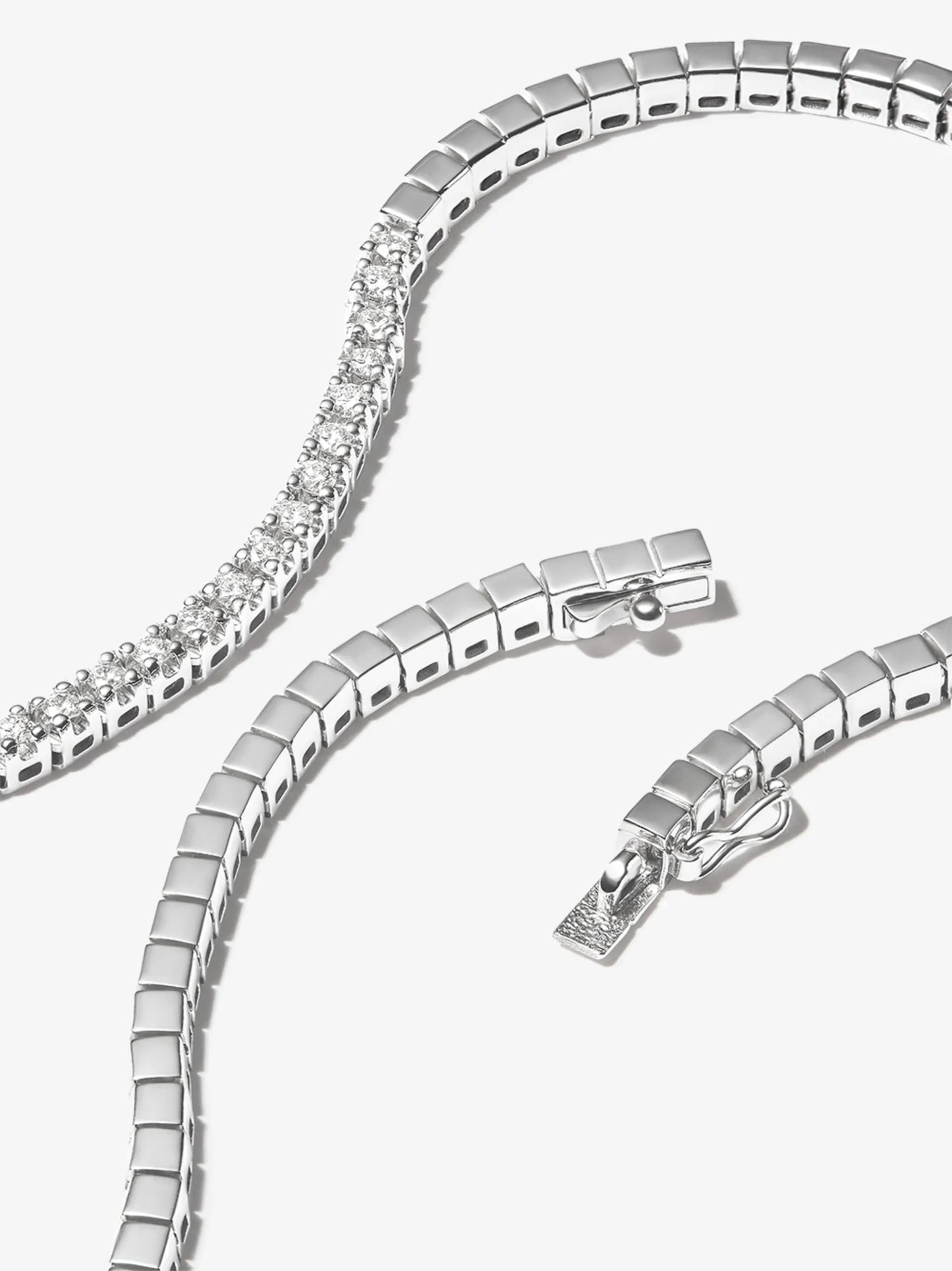 18kt white gold Paris diamond tennis necklace