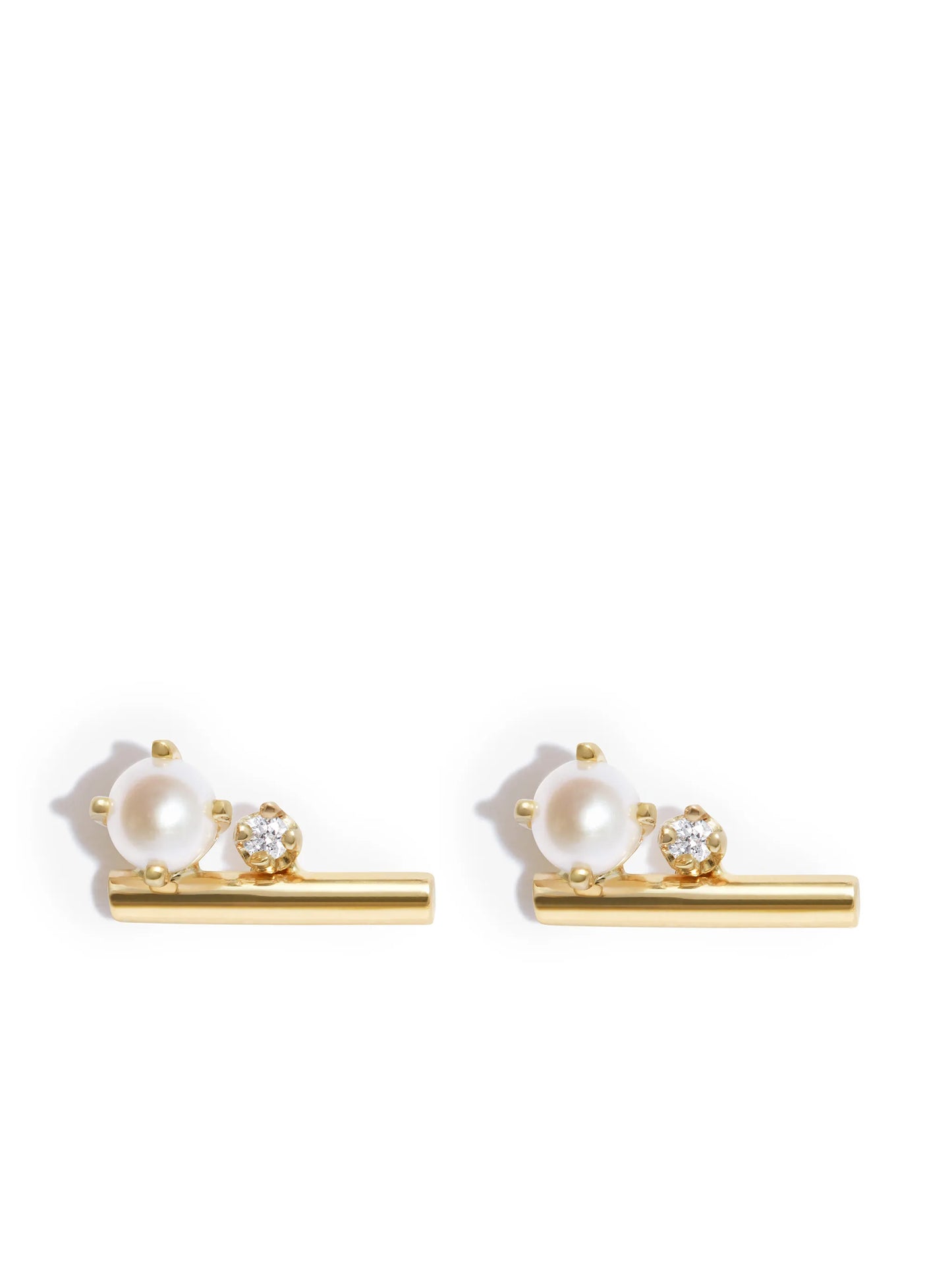 14kt yellow gold pearl and diamond stud earrings