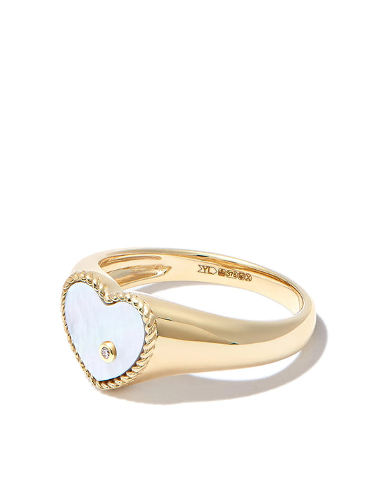 9kt yellow gold Mini Heart diamond signet ring