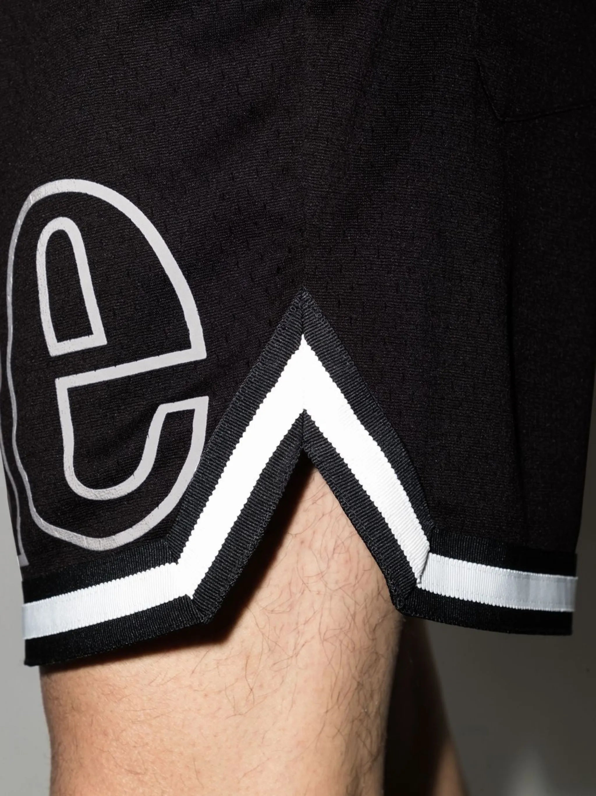 Court deck shorts