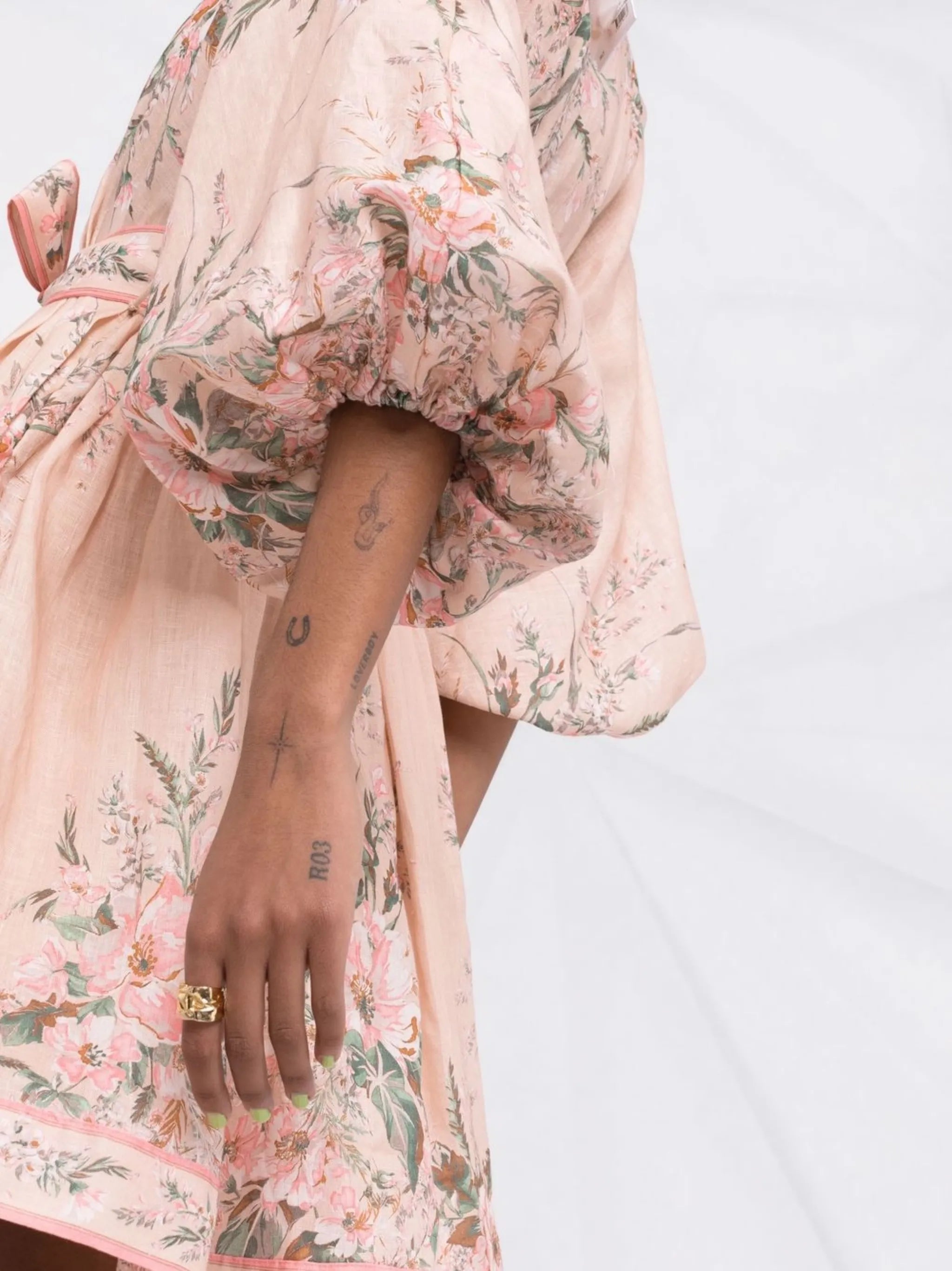 Moonshine puff-sleeves belted dress