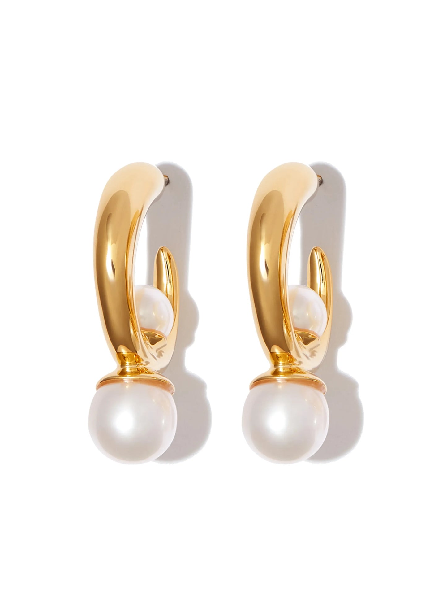 Isha huggie hoop earrings