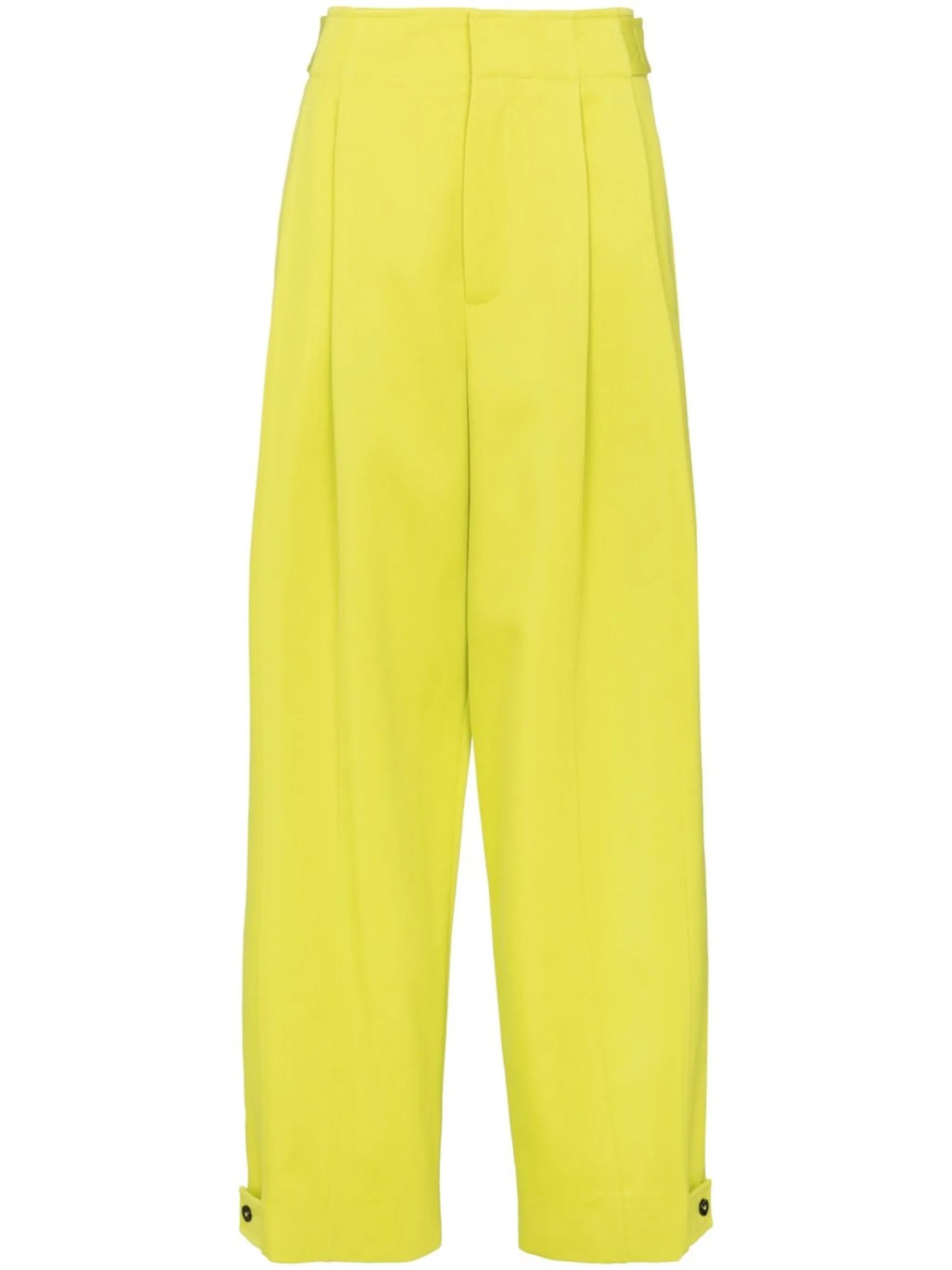pleated trousers