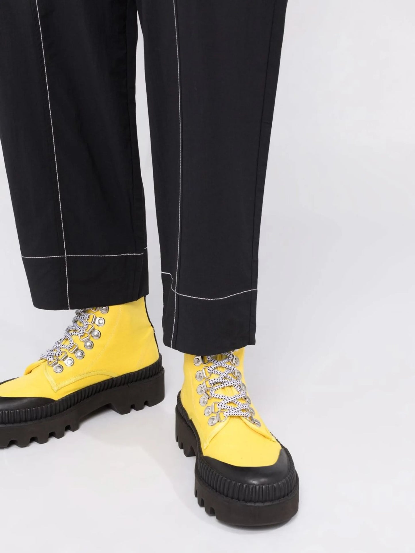 contrast-stitching straight trousers