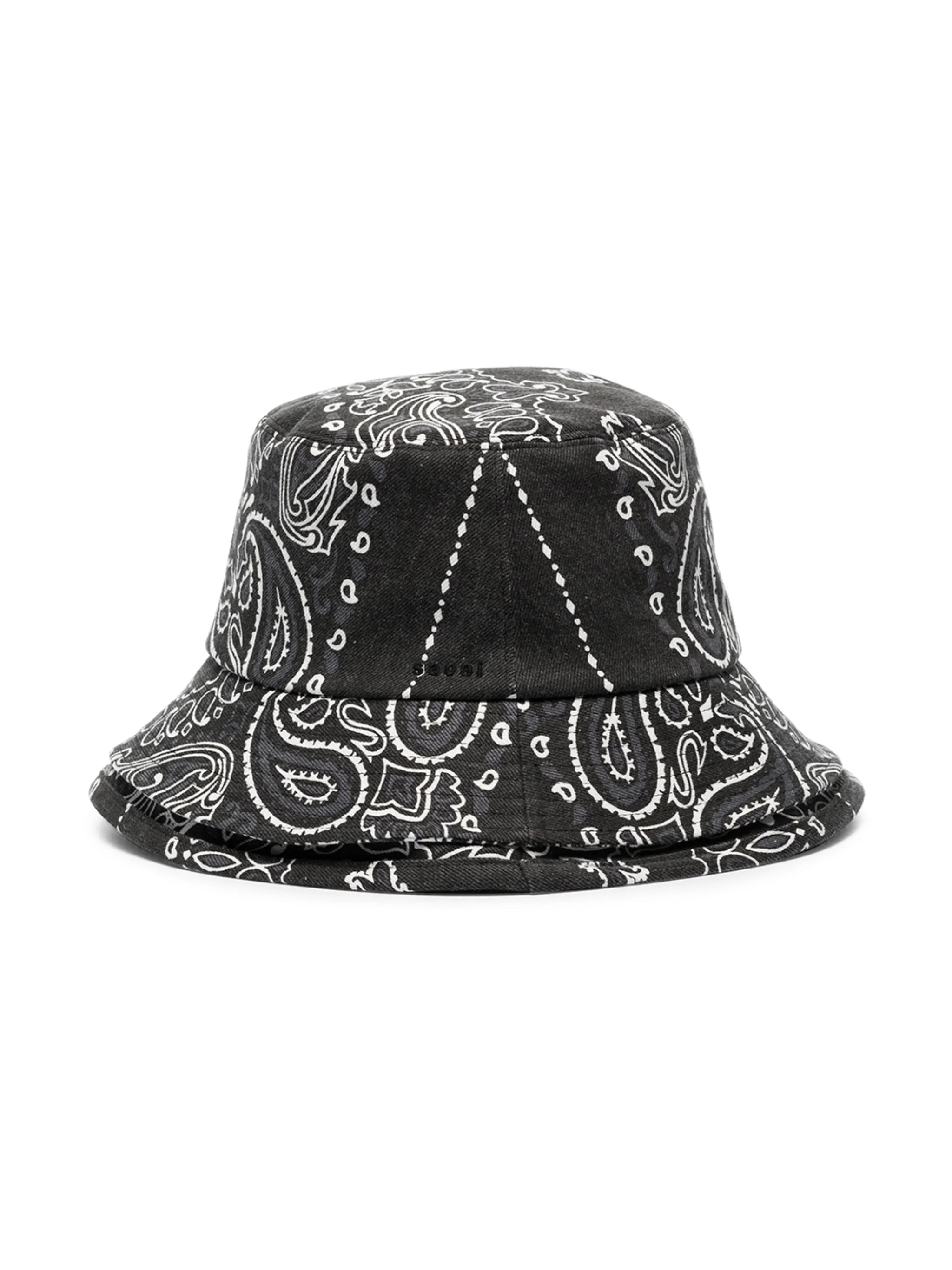 bandana-print bucket hat