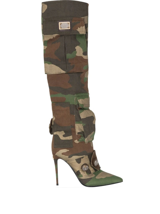 camouflage-pattern pointed-toe boots