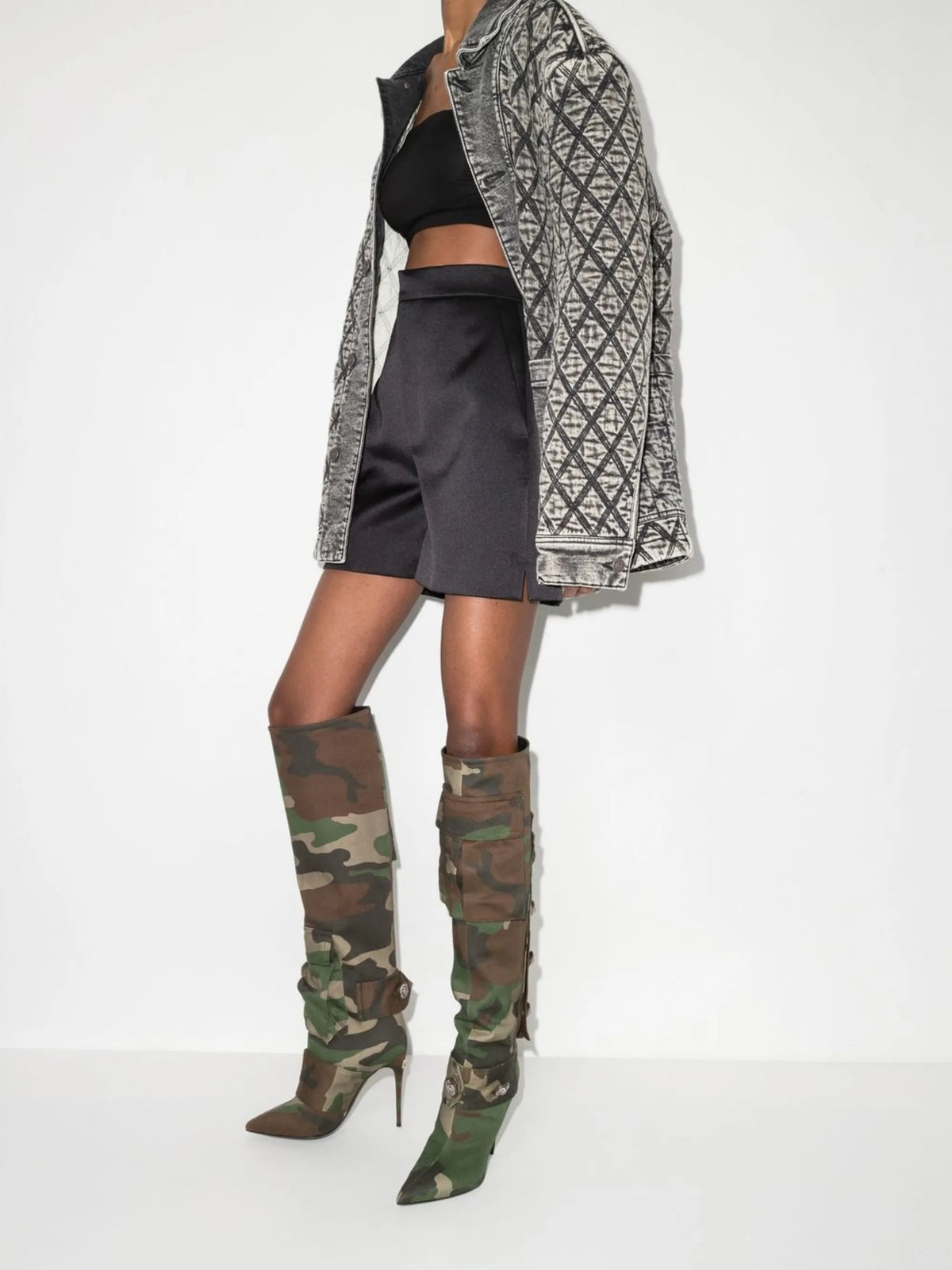 camouflage-pattern pointed-toe boots