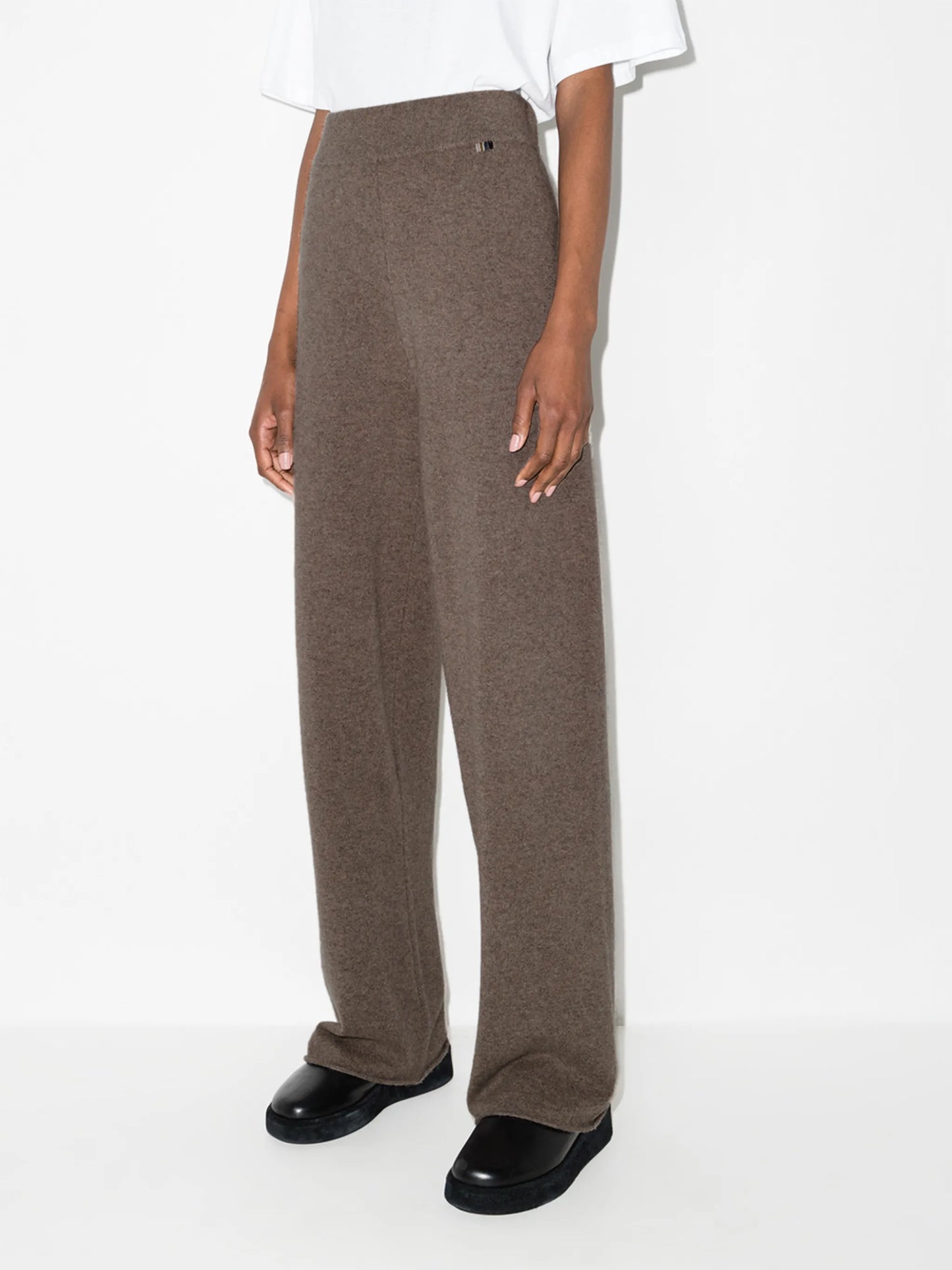 wide-leg knitted trousers