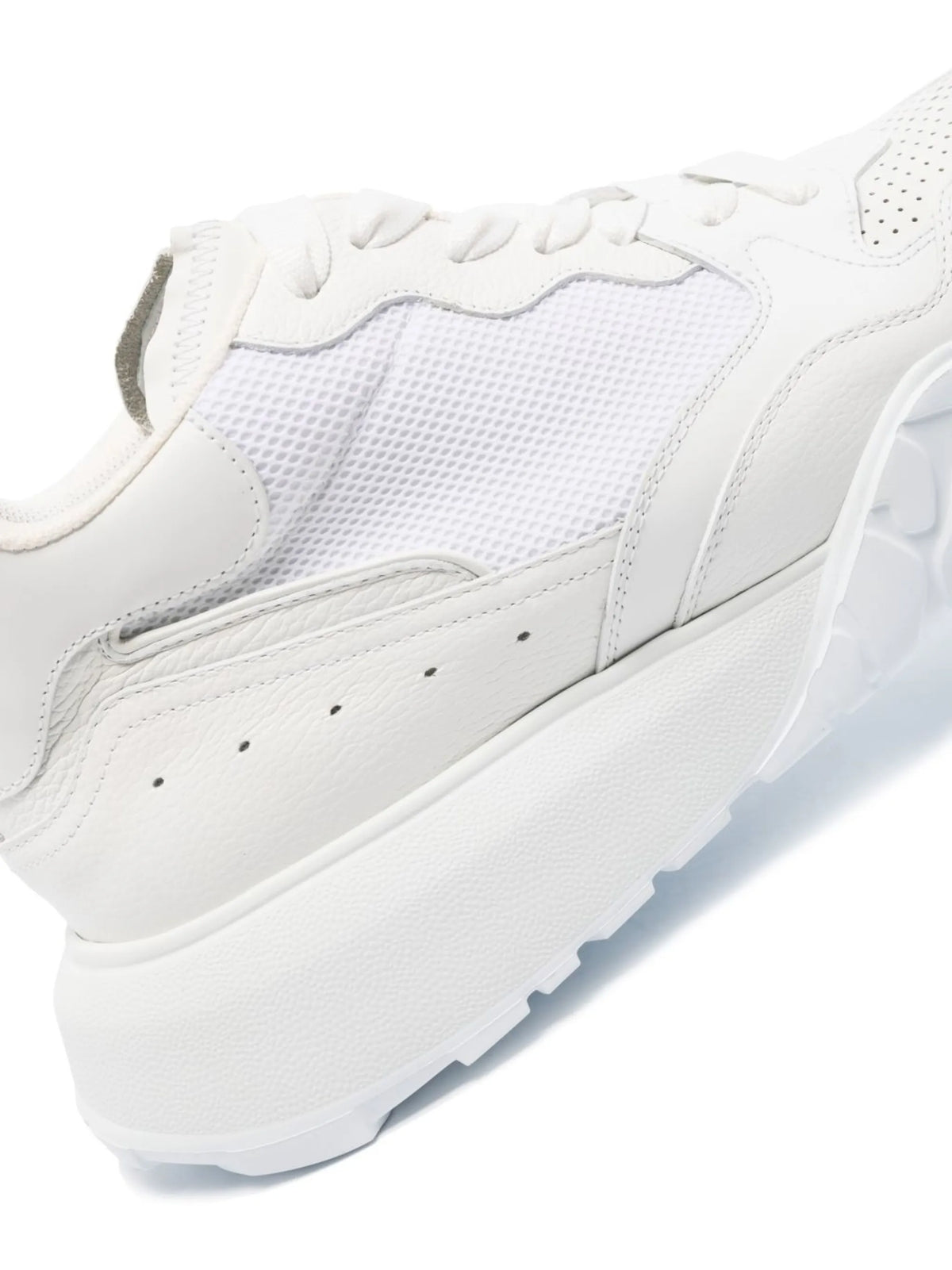 Court low-top sneakers