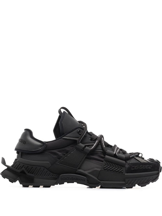 Space chunky low-top sneakers