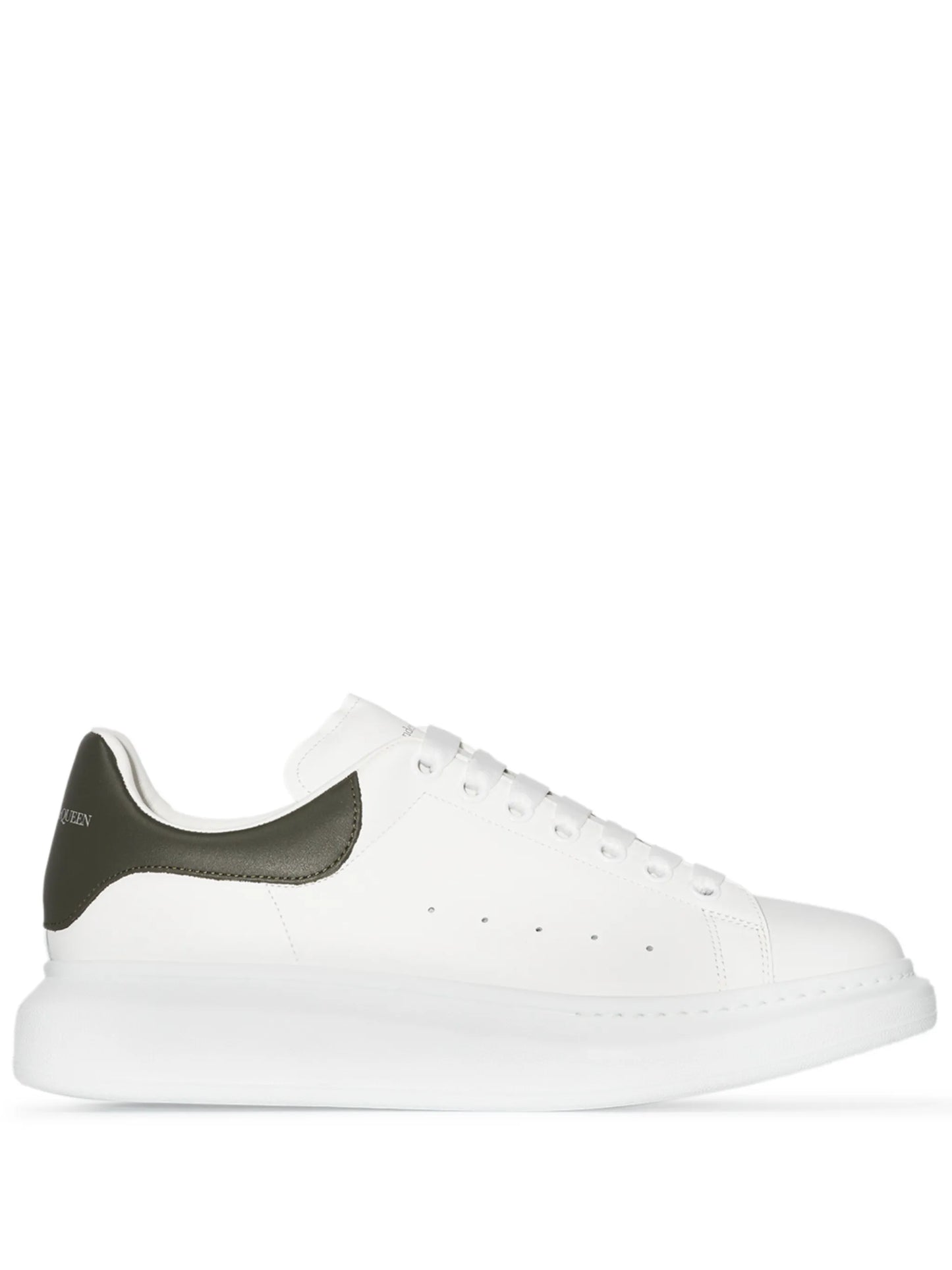 Oversized low-top sneakers