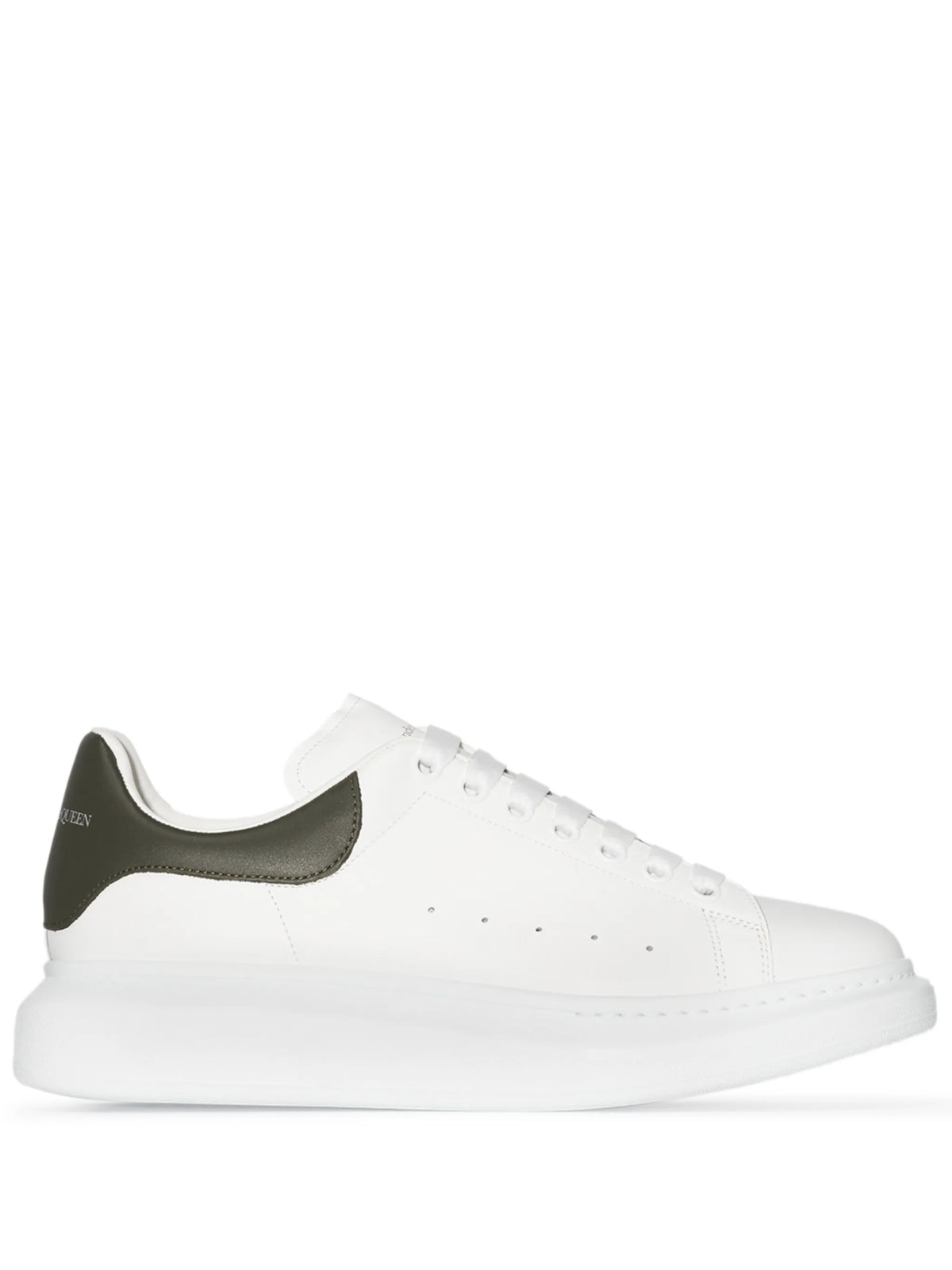 Oversized low-top sneakers
