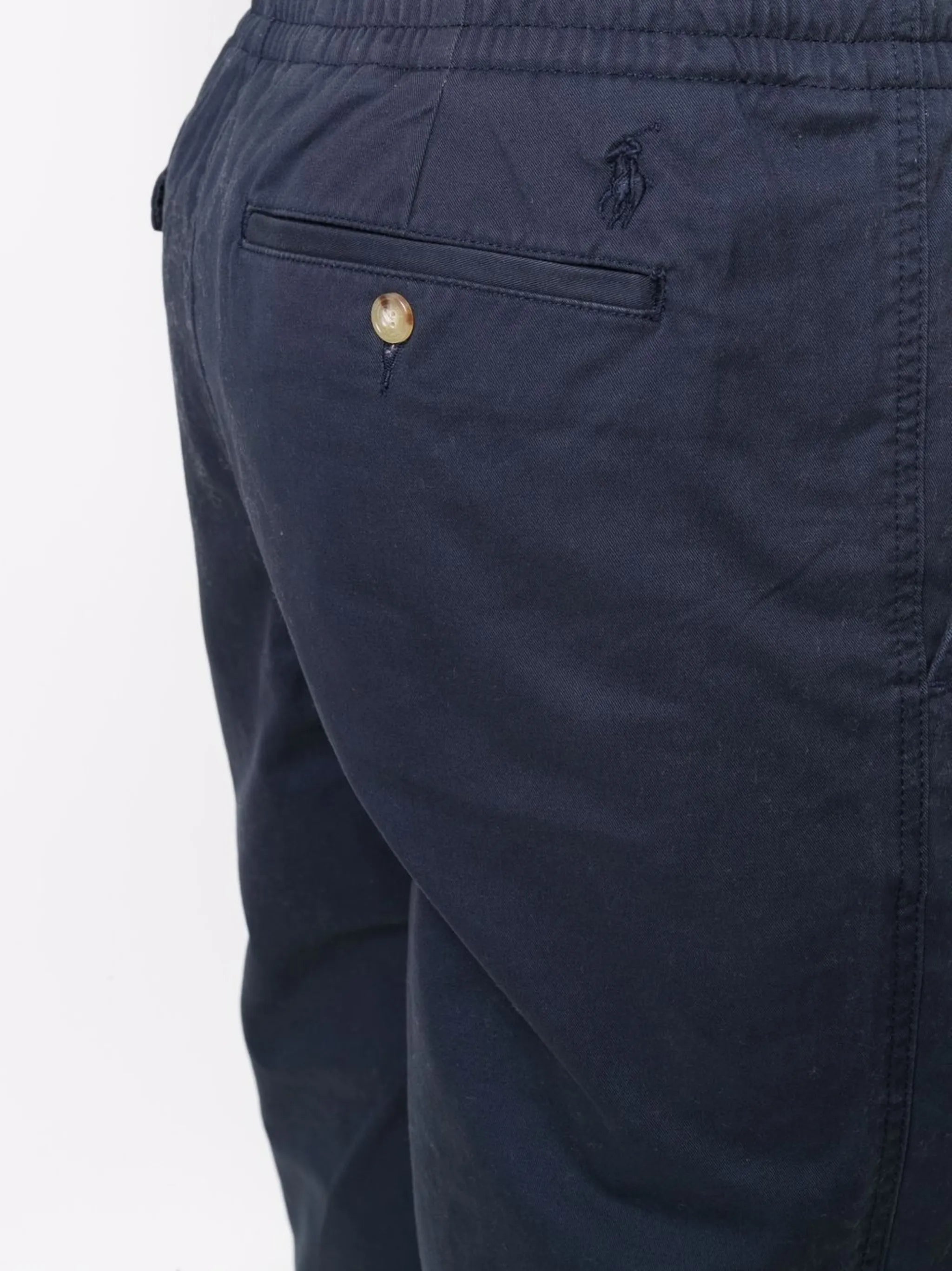 straight-leg trousers