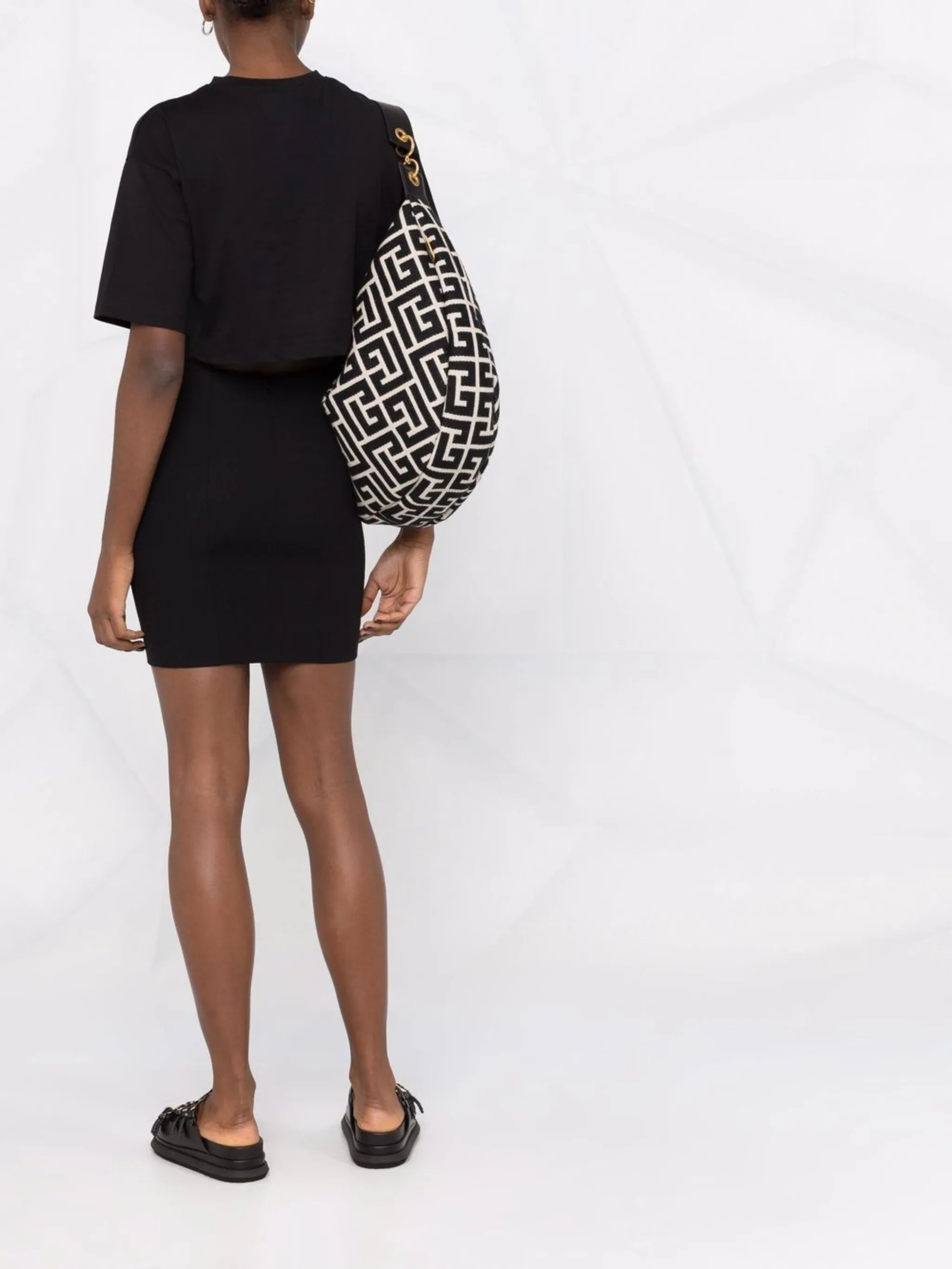 curved waist fitted skirt