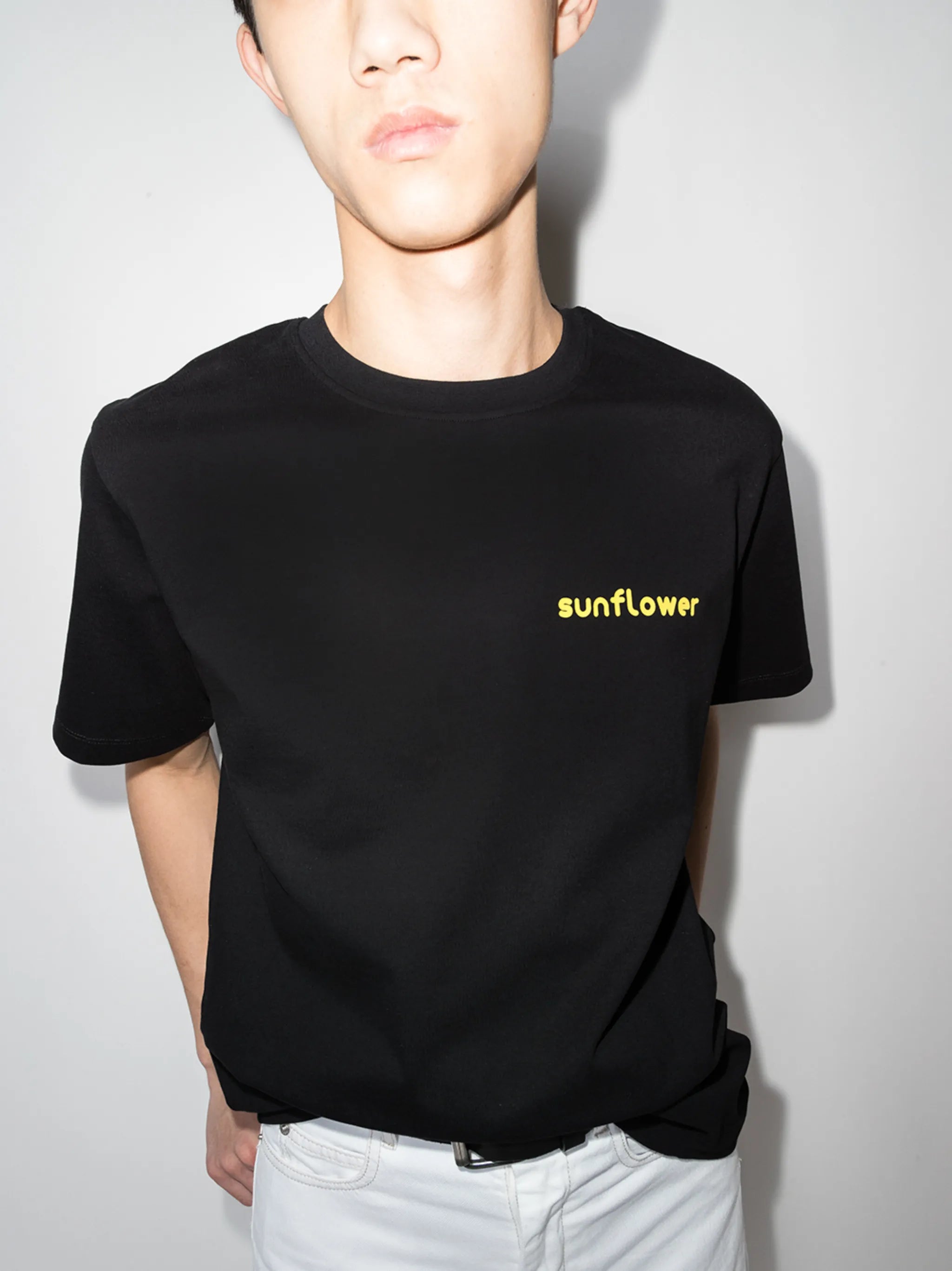 graphic-print T-shirt