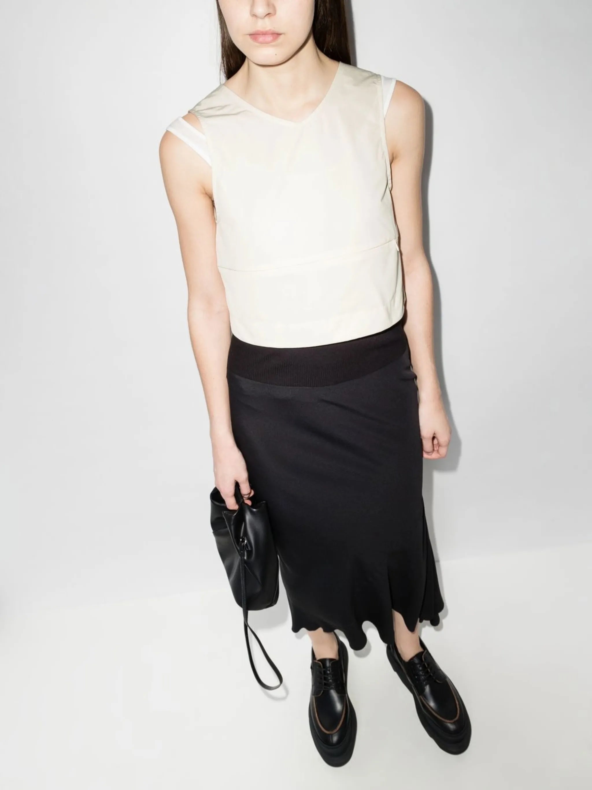 Action sleeveless crop top