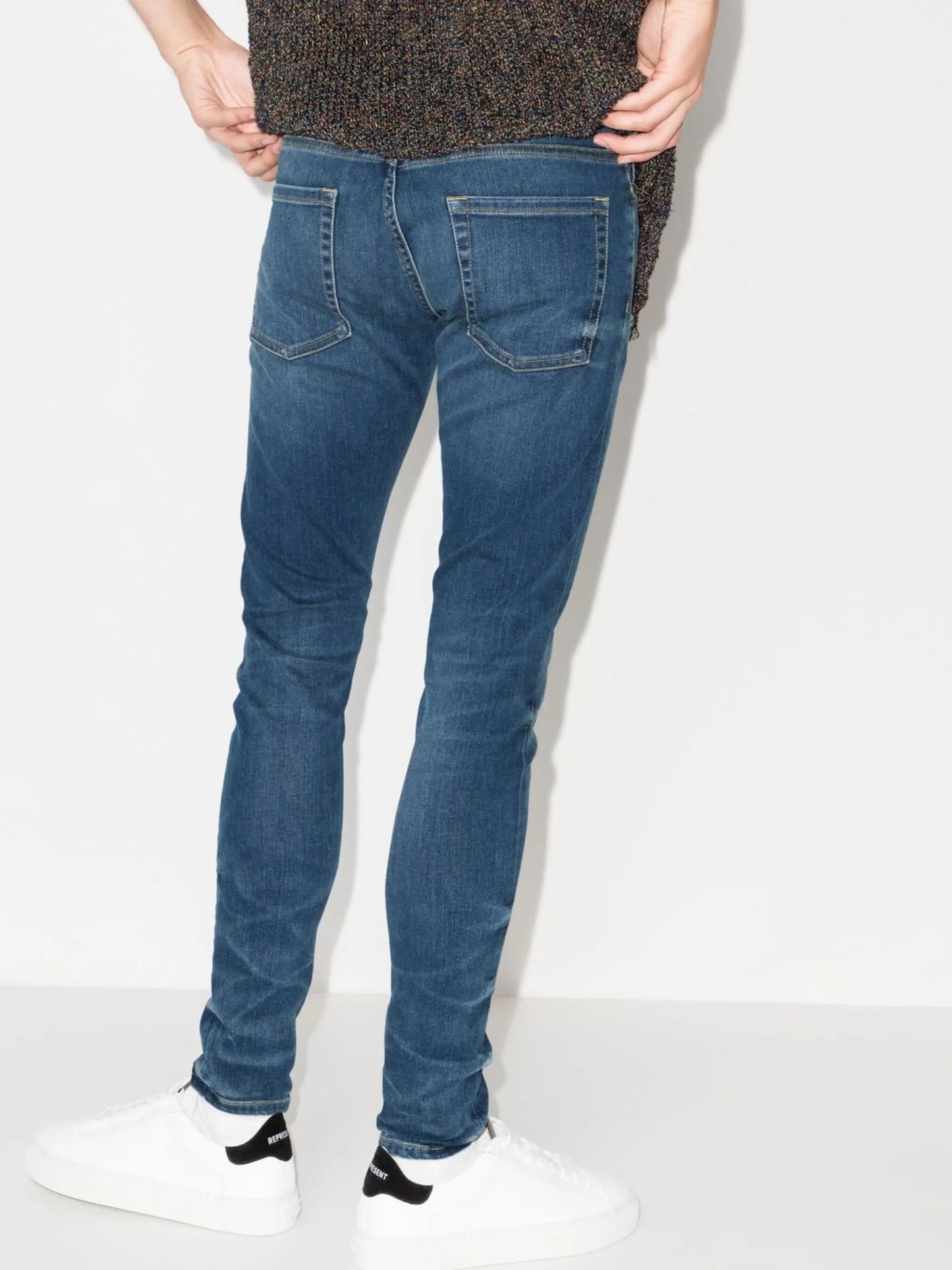 mid-rise skinny jeans