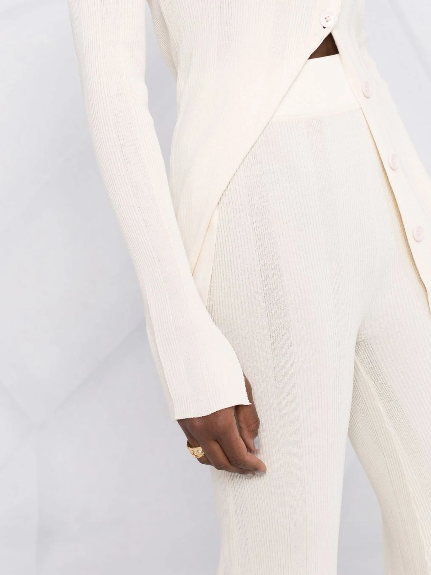 fine-ribbed flared trousers