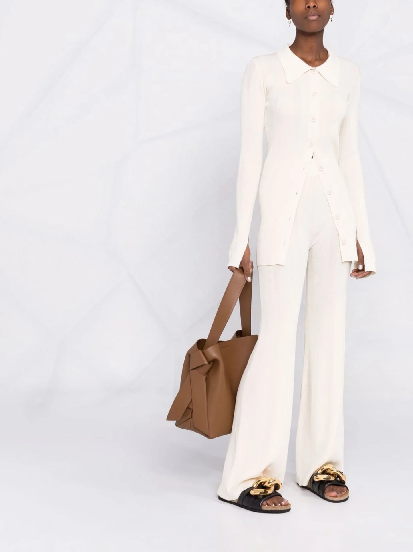 fine-ribbed flared trousers