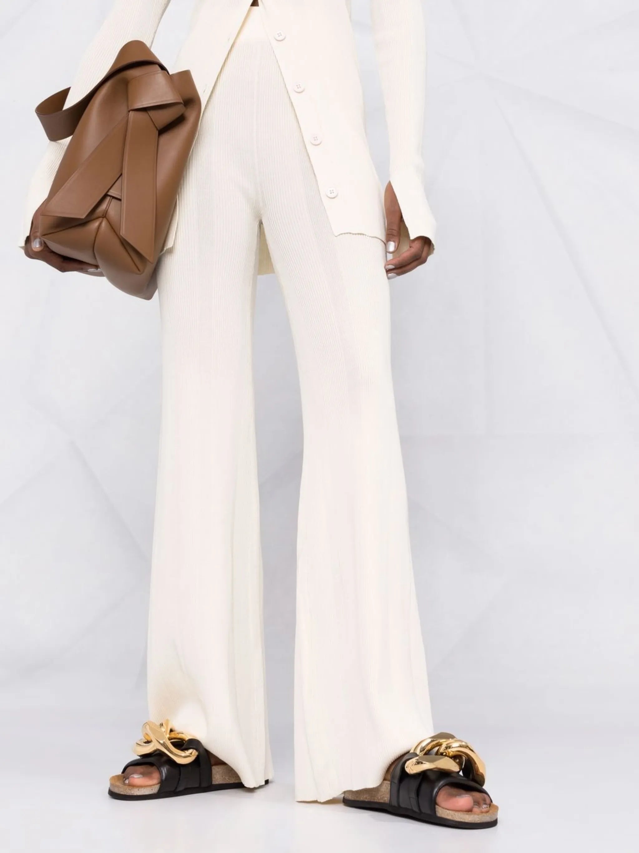 fine-ribbed flared trousers