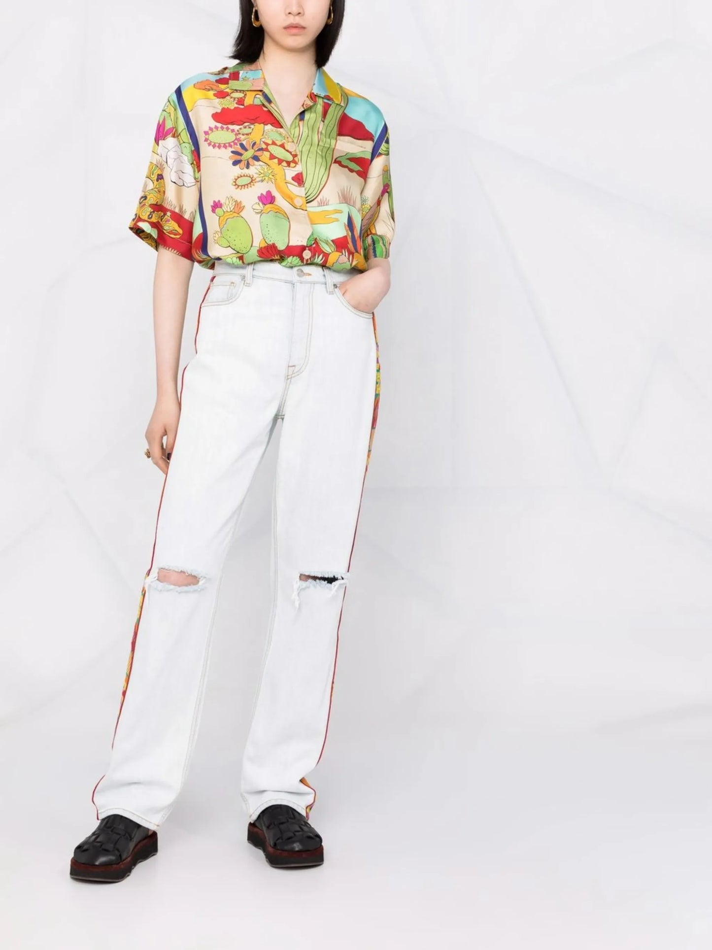 embroidered-trim straight-leg jeans
