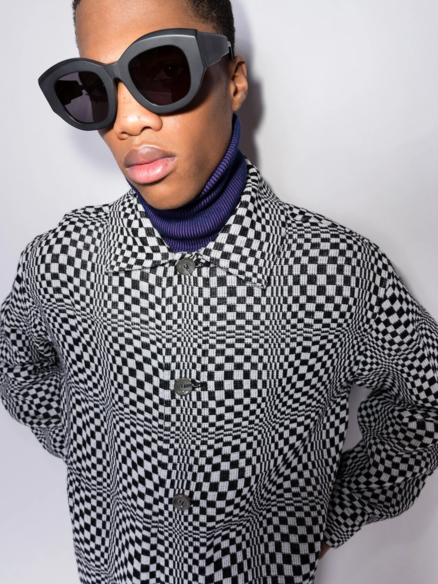 B5 oval-frame sunglasses
