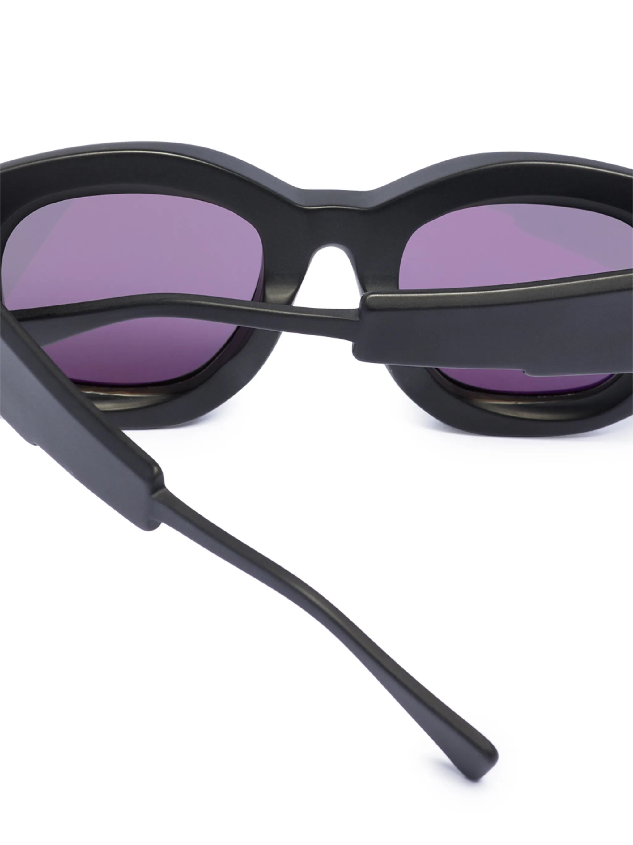 B5 oval-frame sunglasses