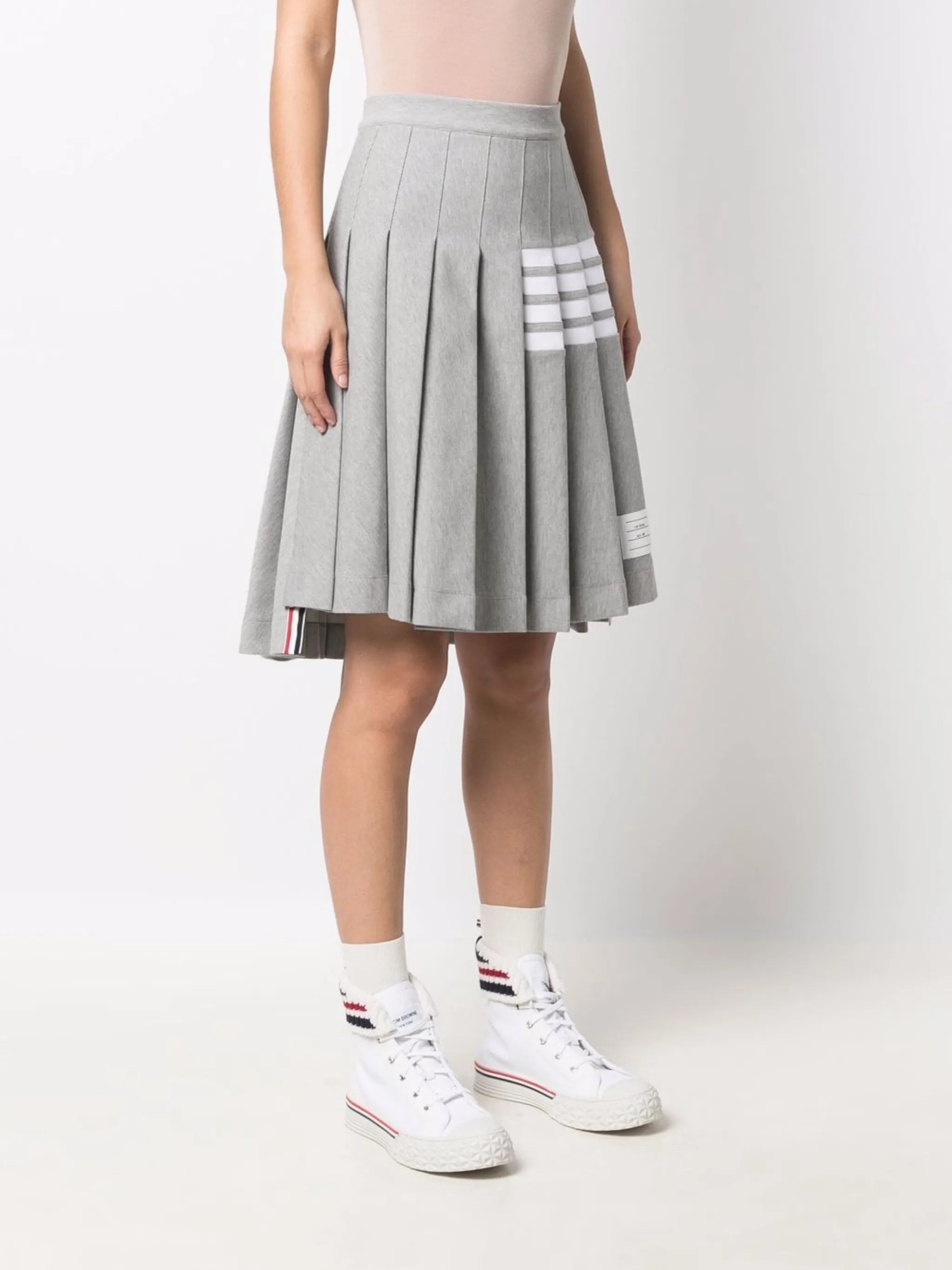 4 Bar-stripe step-hem pleated skirt