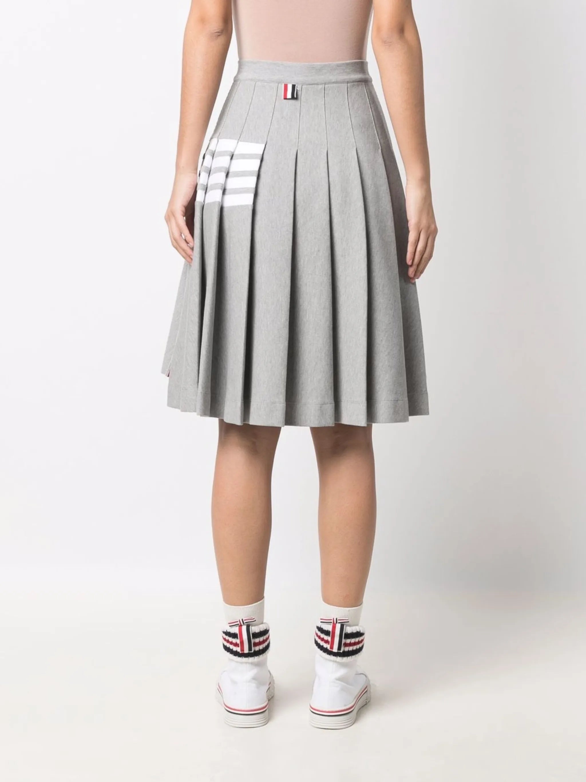 4 Bar-stripe step-hem pleated skirt
