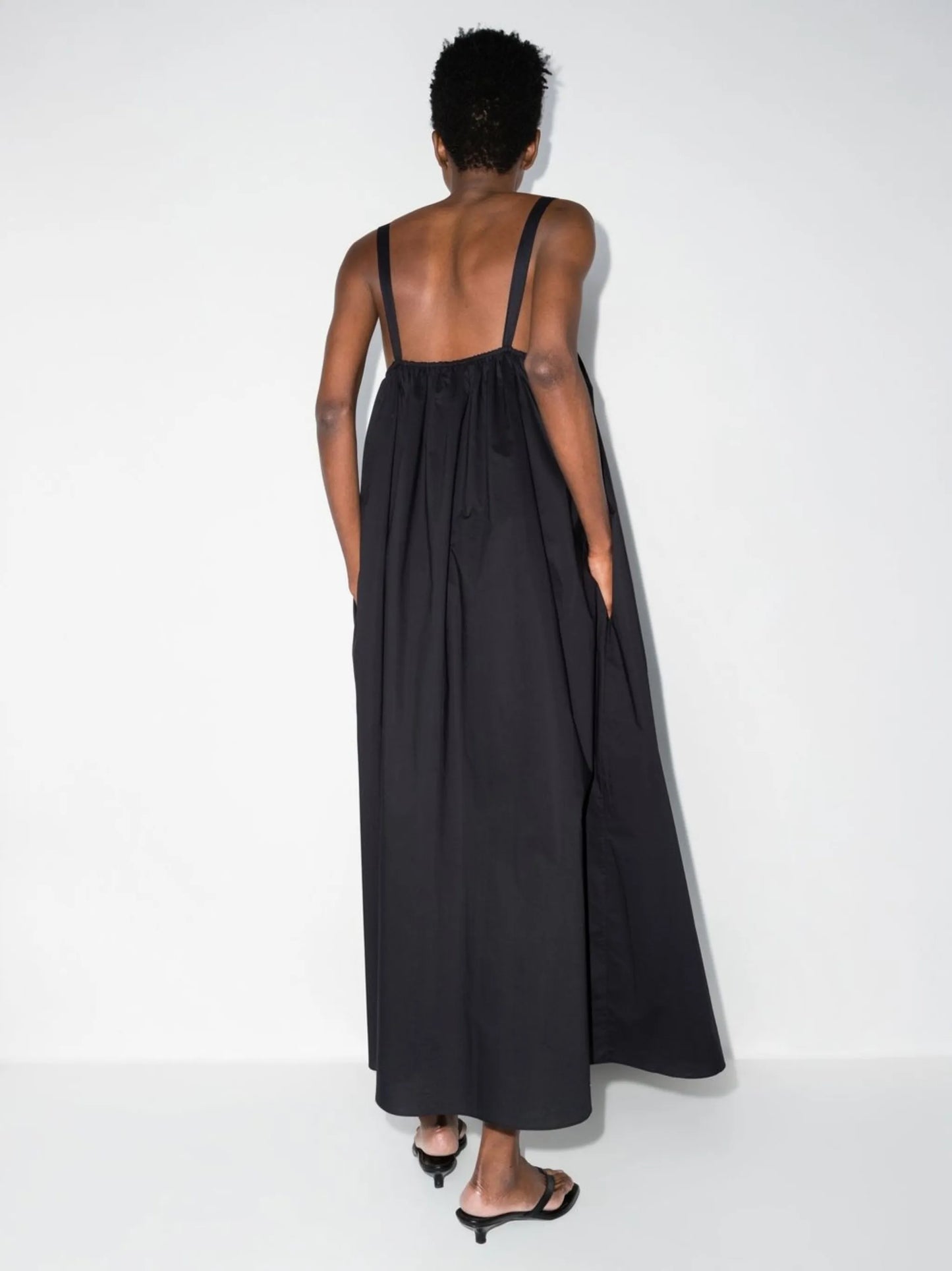 sleeveless maxi dress