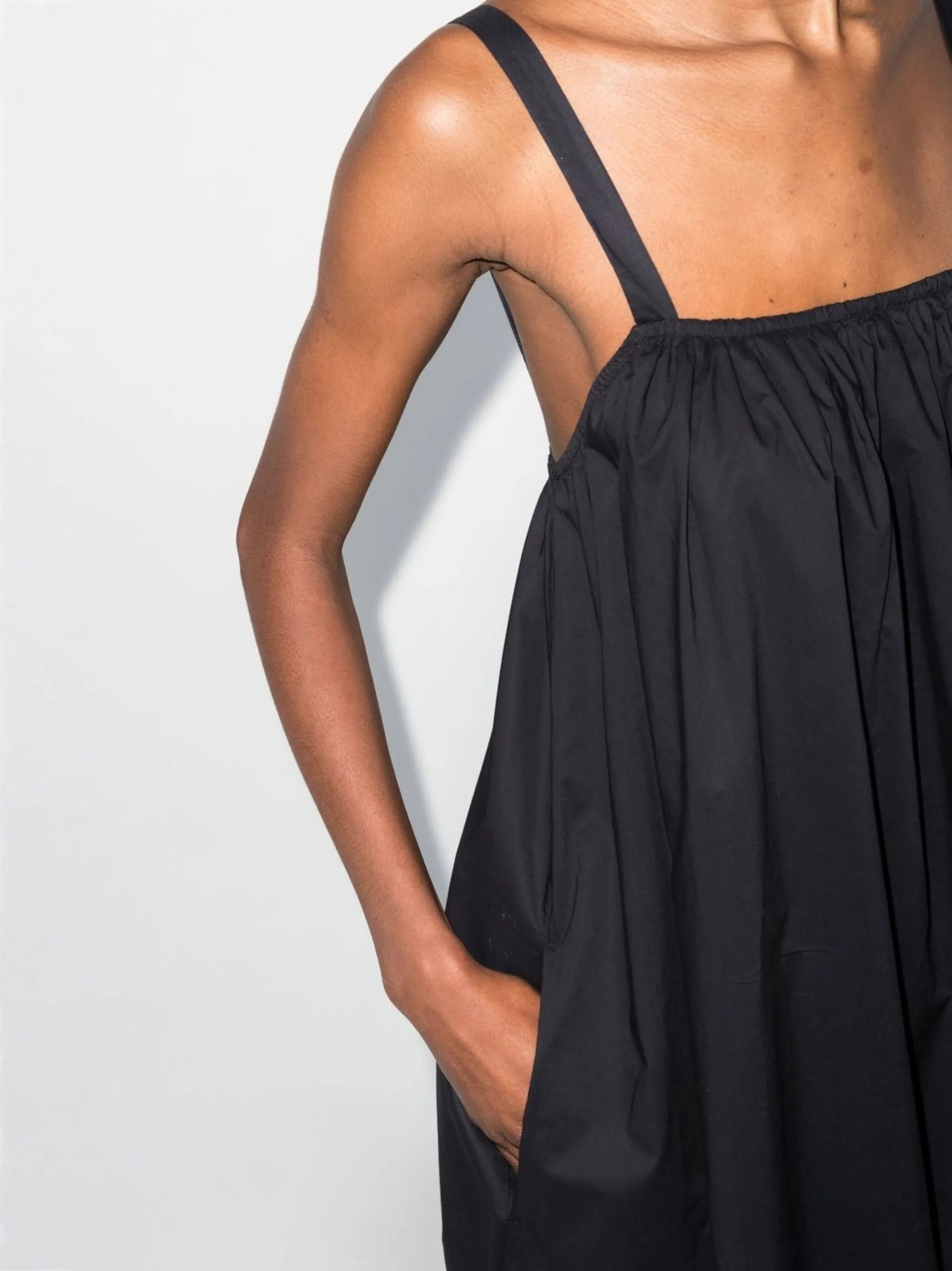 sleeveless maxi dress