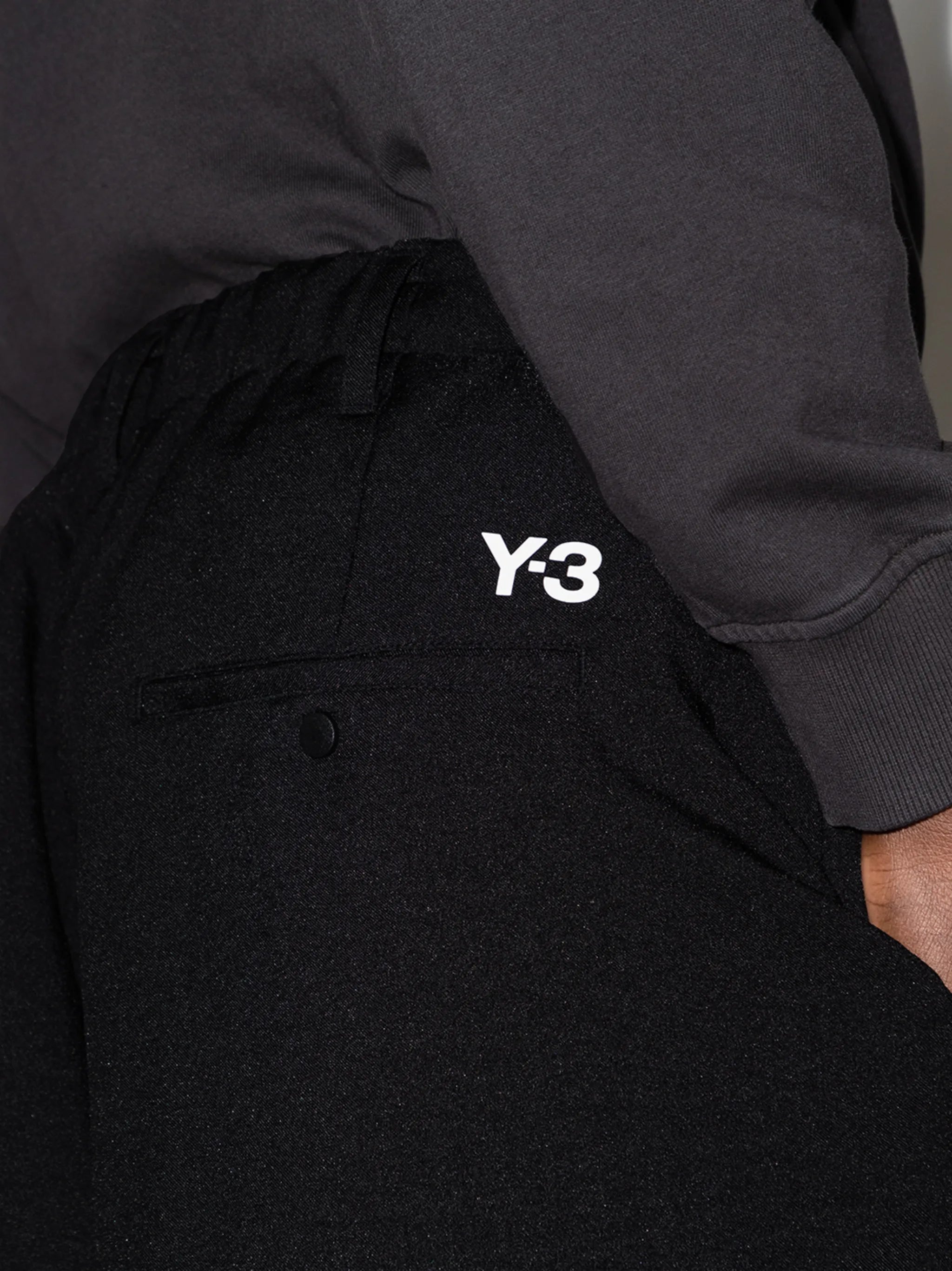 CH1 Elegant 3-stripe track pants