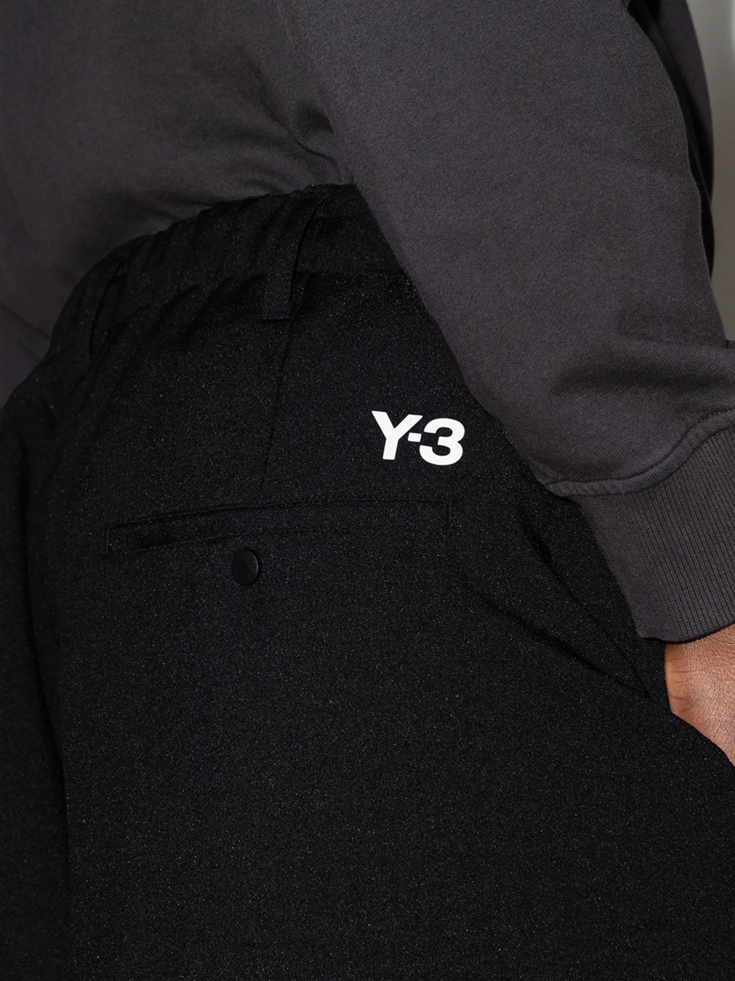 CH1 Elegant 3-stripe track pants