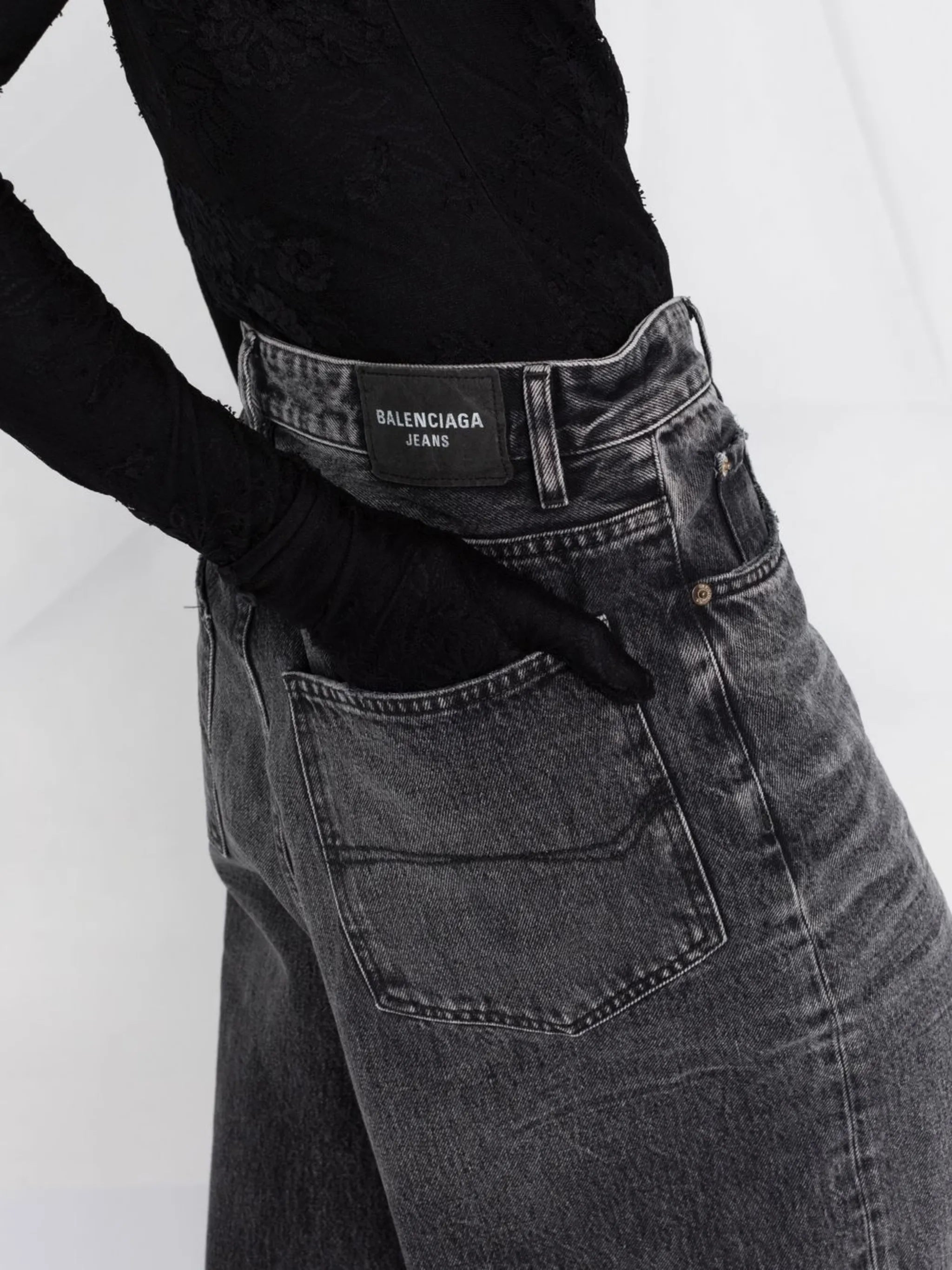 low crotch jeans