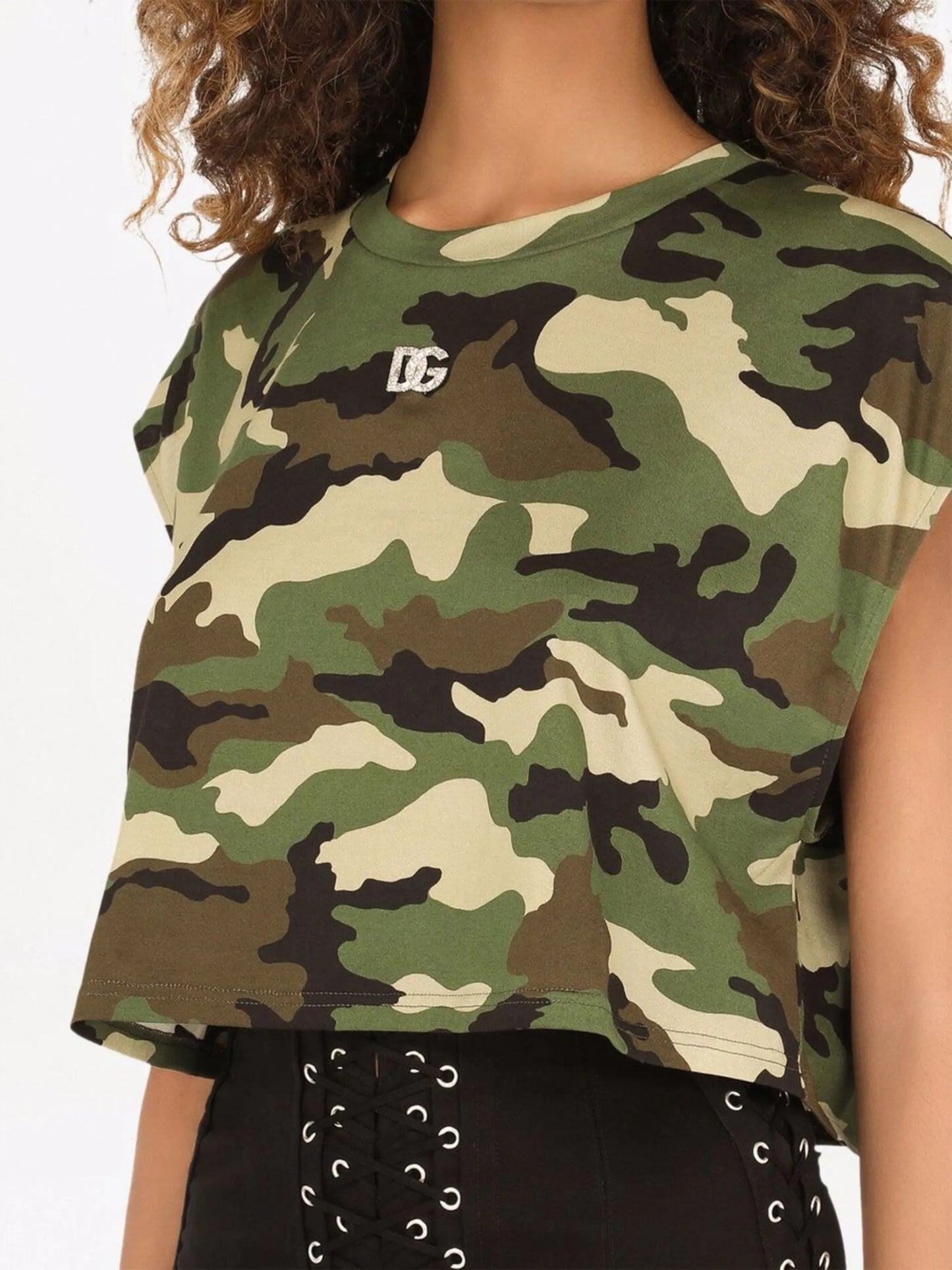 camouflage-print cropped T-shirt
