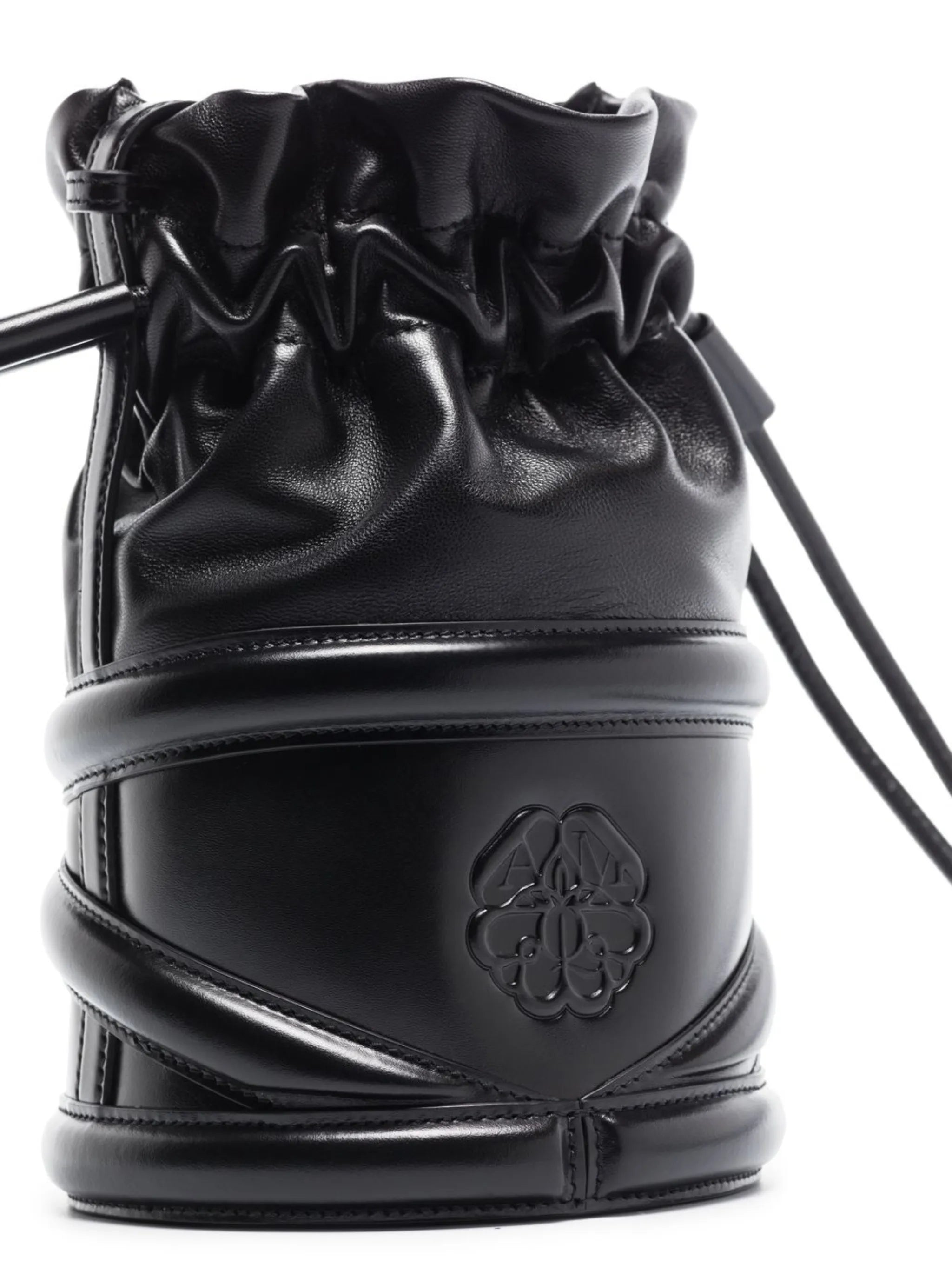 The Curve bucket bag